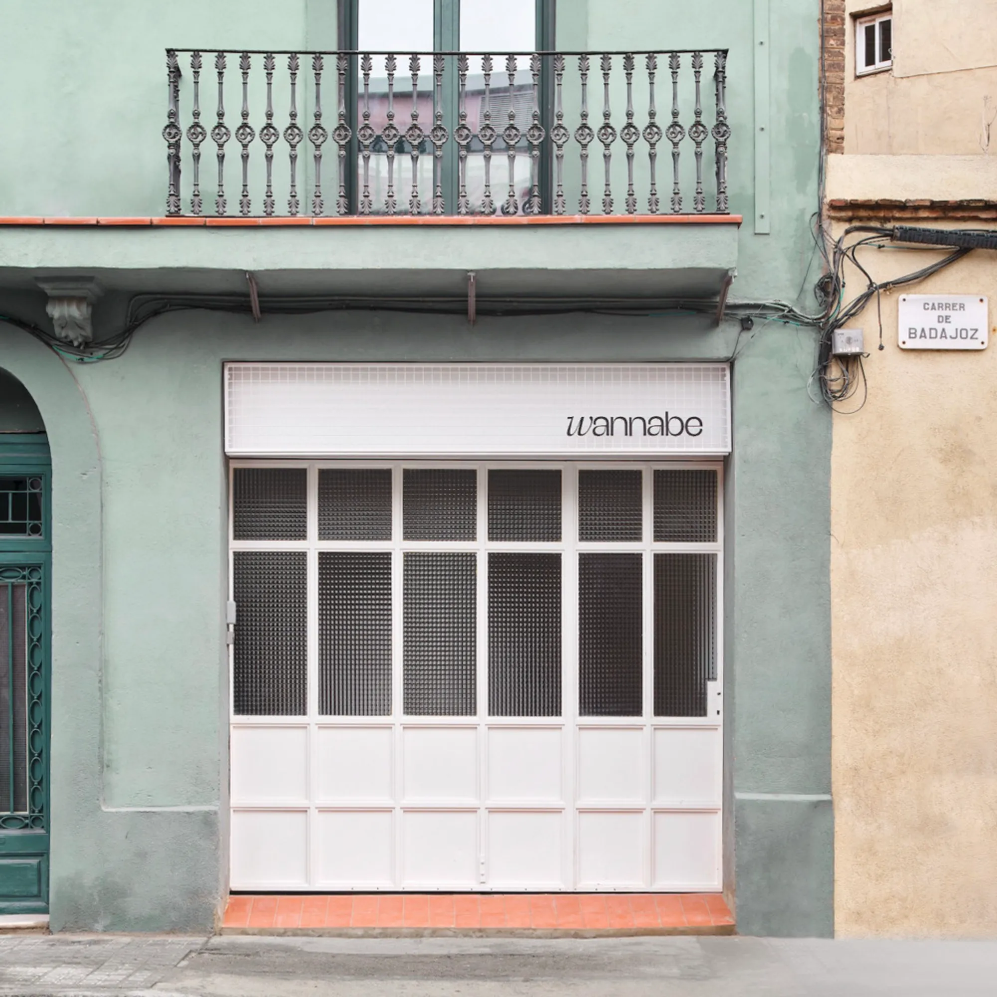 Wannabe Photography Studio: A Transformation by Manu Pagès Taller d'Arquitectura