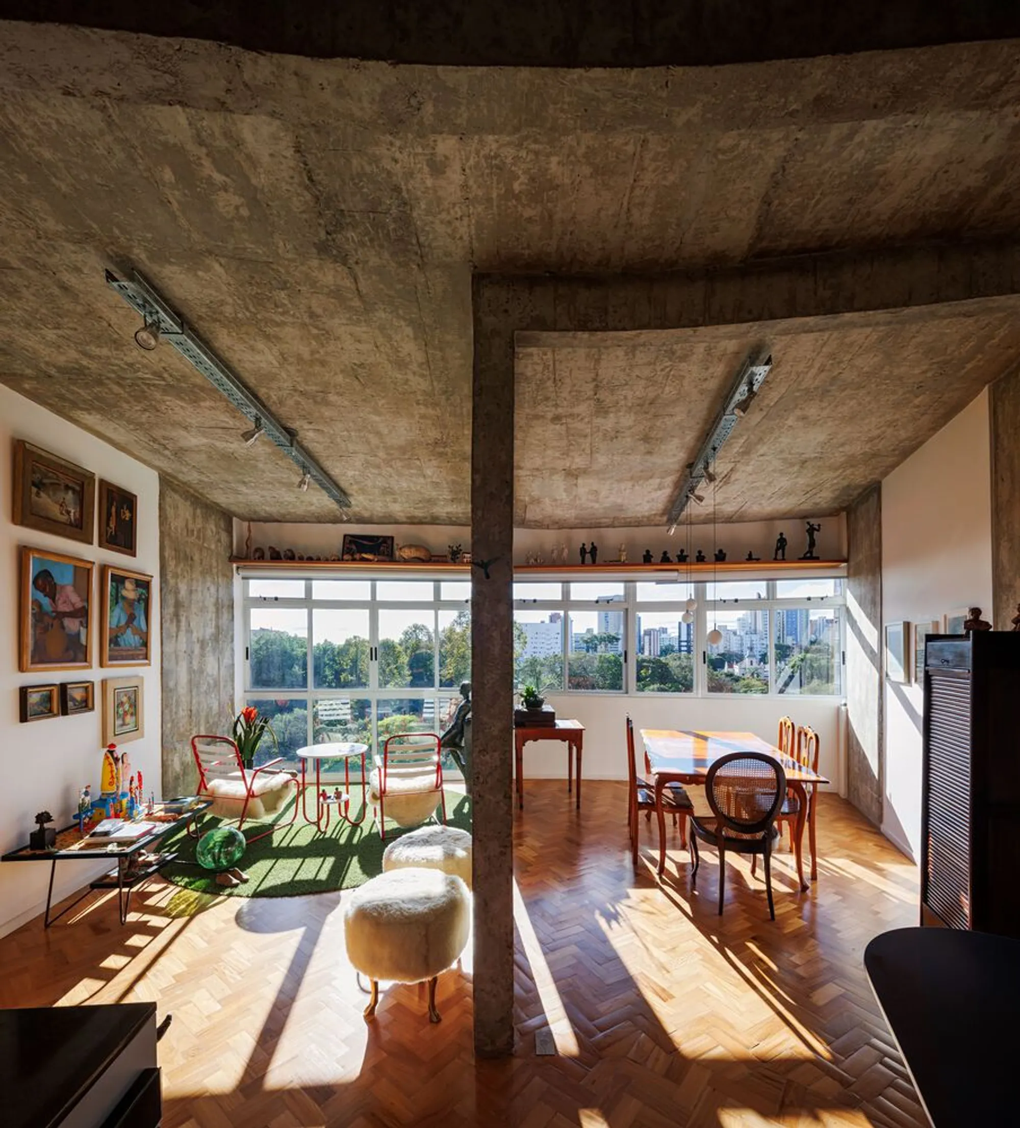 Refurbishment of an Apartment in the Pilar Building