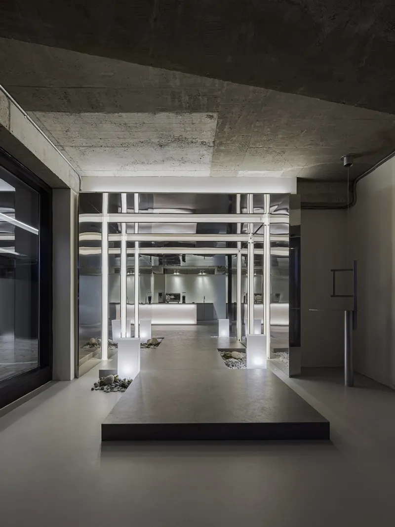 All photographs are works of Yongjoon Choi