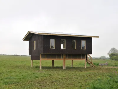 Polyvalent Studio: A Carbon-Negative, Modular Prototype by Practice Architecture & Unit 7