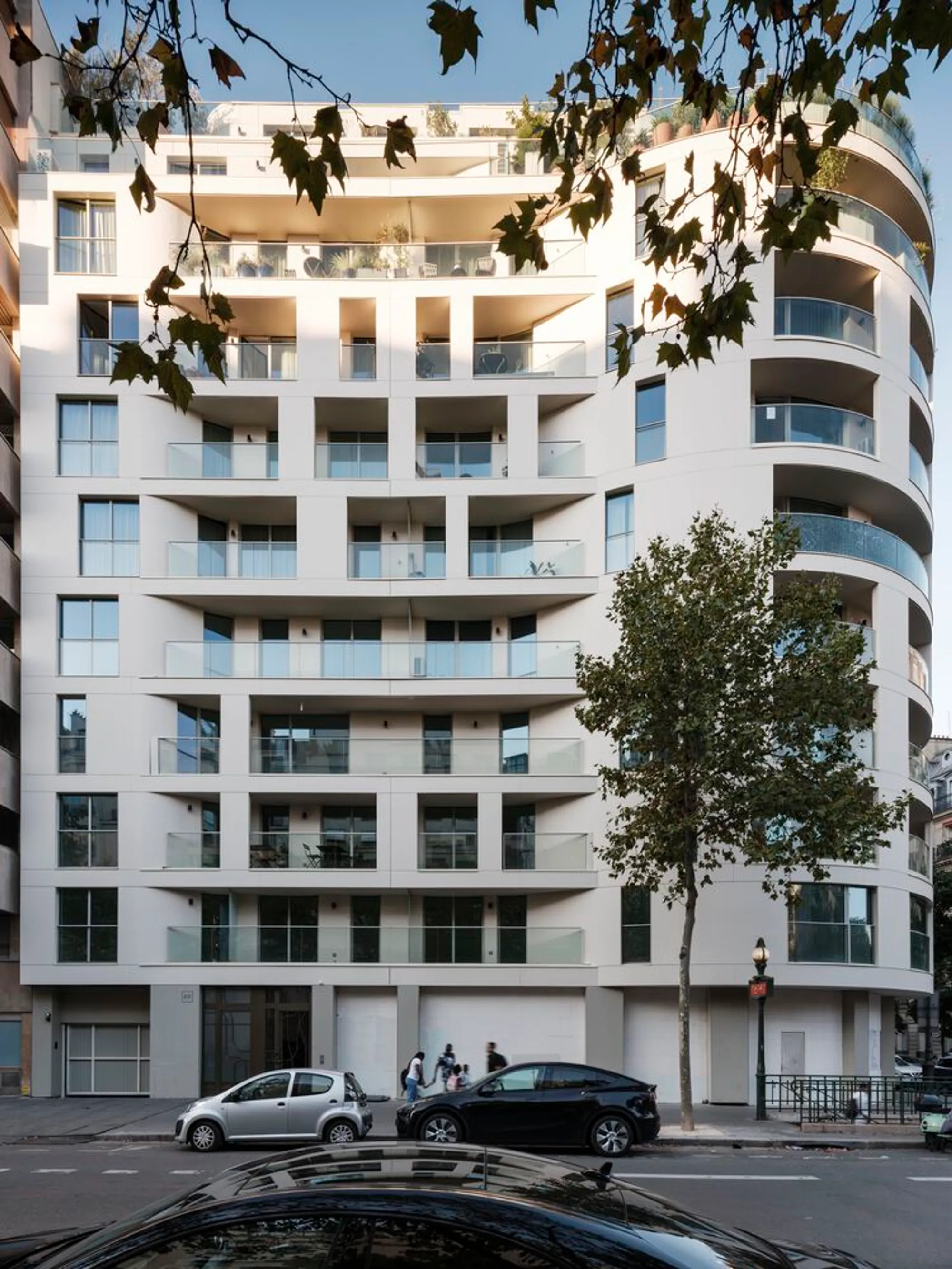 Exelmans Michel-Ange Building by Stefan Architecture: A Harmonious Urban Landmark in Paris
