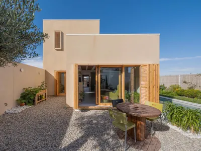 Passive and Bioclimatic Homes in Santiago de la Ribera by Ecoproyecta
