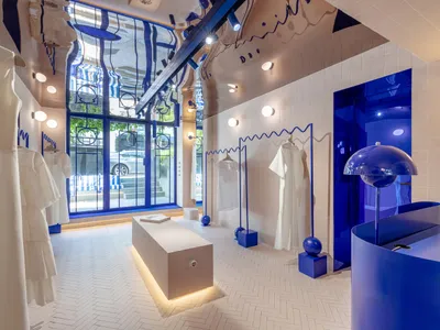 Micro Retail Space Design: Veron The Shop by IOG Arhitectura
