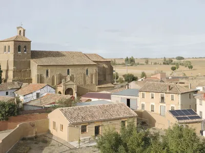 Earth House by Lara Fuster Prieto: A Sustainable Adobe Home in Rural Spain