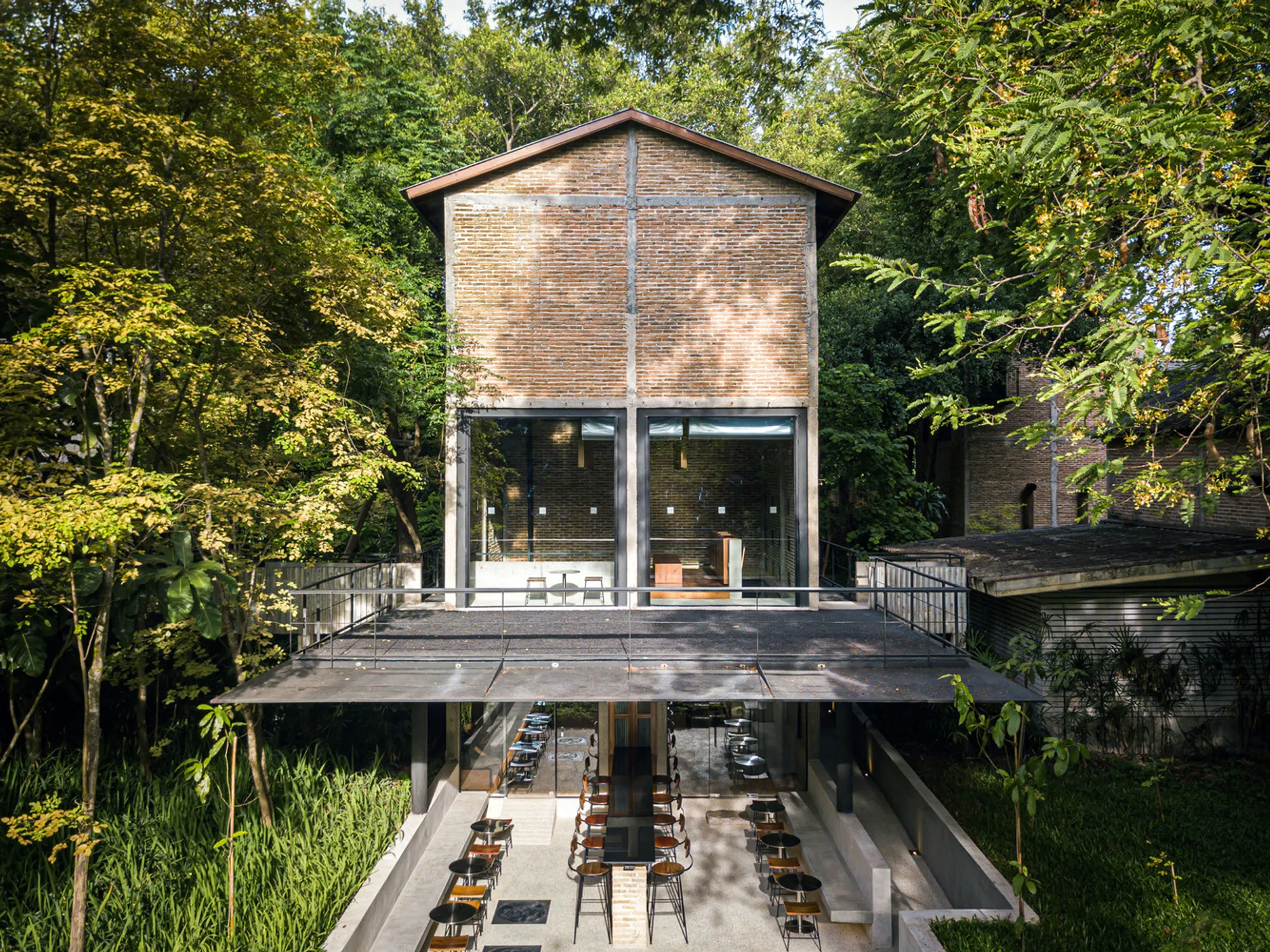 Kaomai Tea Barn: A Masterpiece of Adaptive Reuse by PAVA Architects