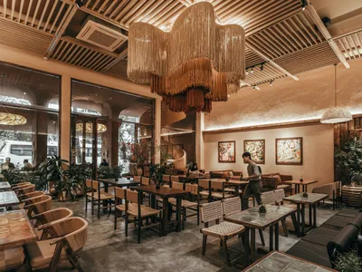 ThiLa Bistro & Café: A Fusion of Traditional Vietnamese Architecture in Modern Design