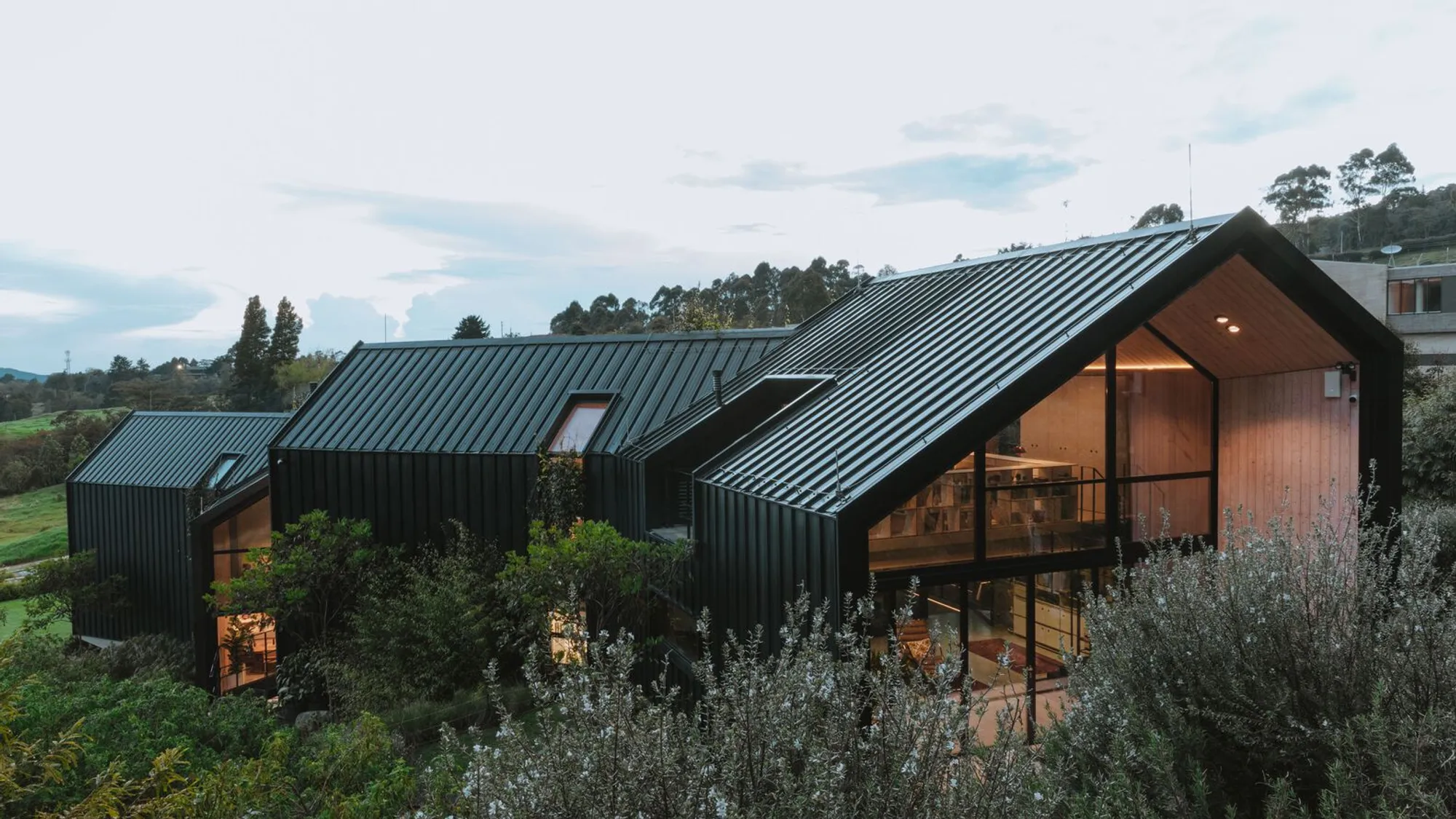 Kruppa House by Capa Arquitectura: A Harmonious Blend of Geometry and Nature