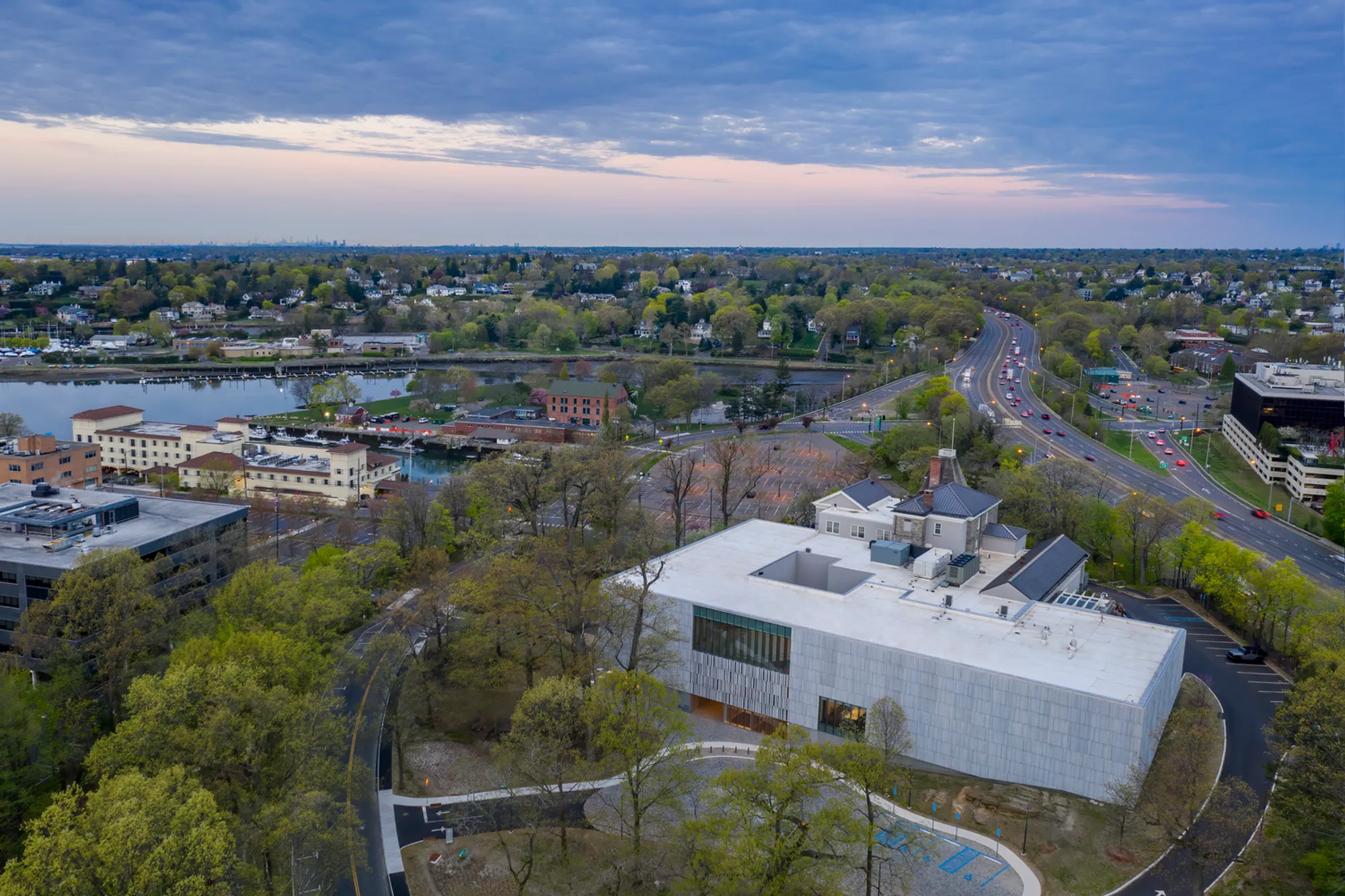 Bruce Museum Expansion by EskewDumezRipple: A Contemporary Transformation of Cultural Space