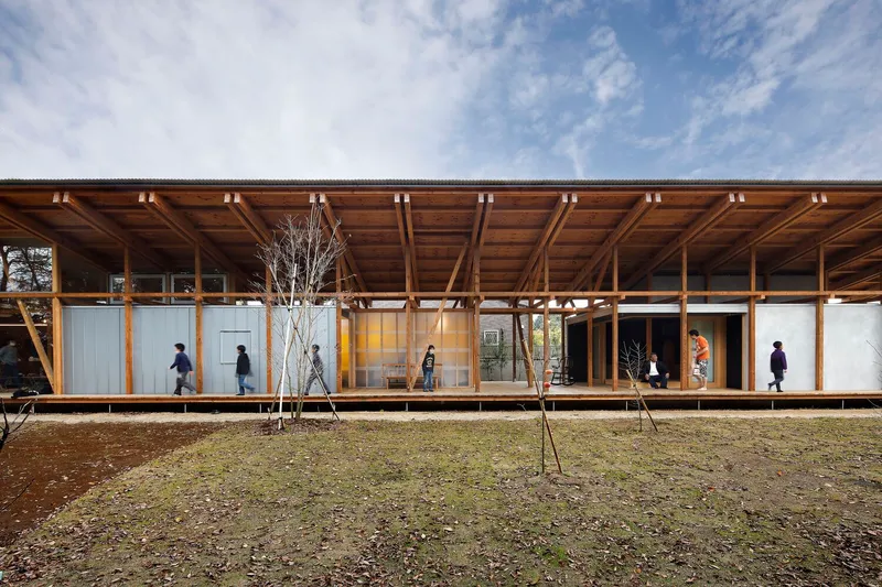 Long House with an Engawa Senior Daycare Center