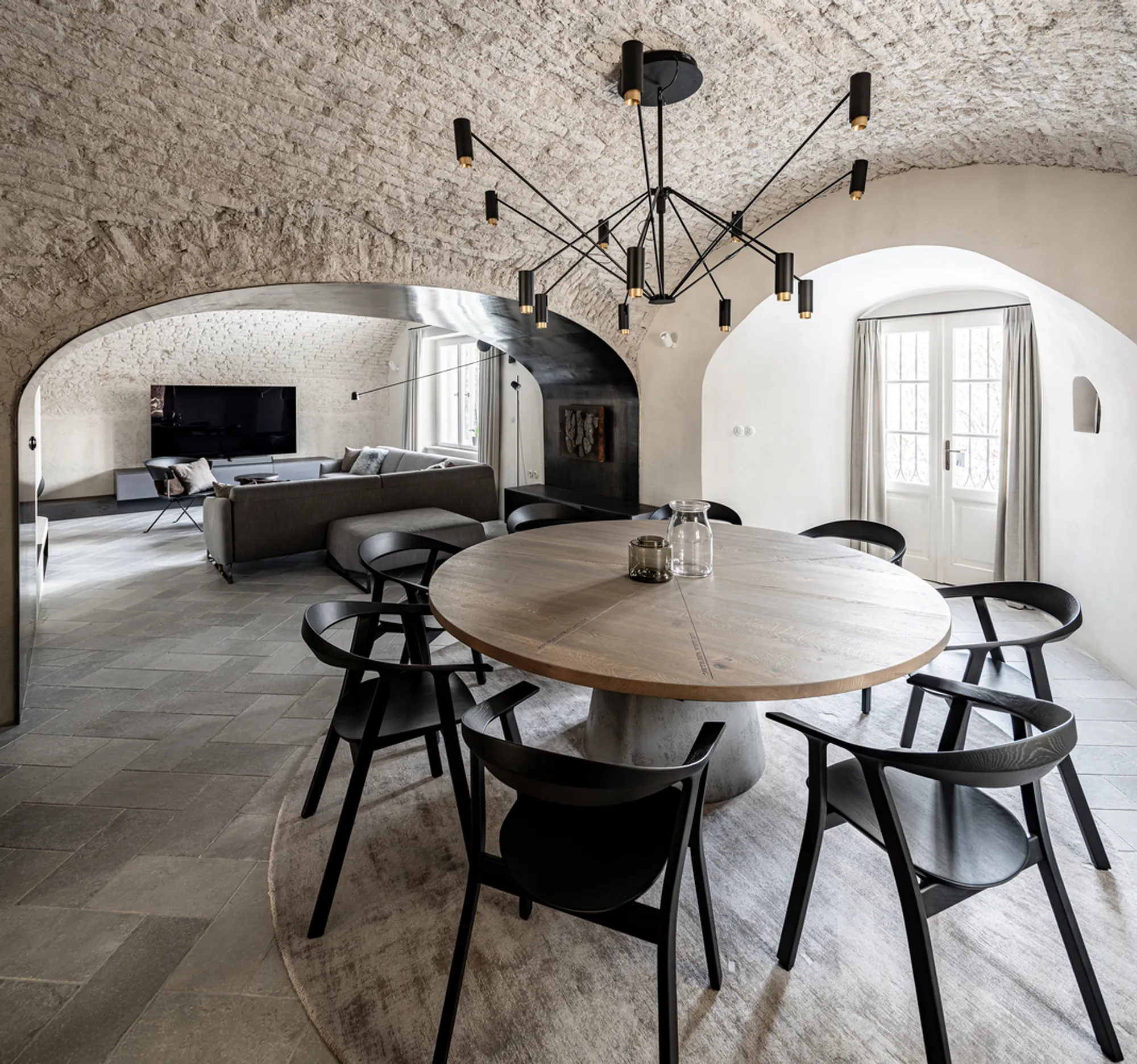 Historic Home Renovation: Hradby Residence by OOOOX