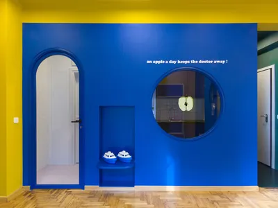 The Apple Tree Pediatrician’s Office by Studiomateriality: A Playful and Colorful Healing Space