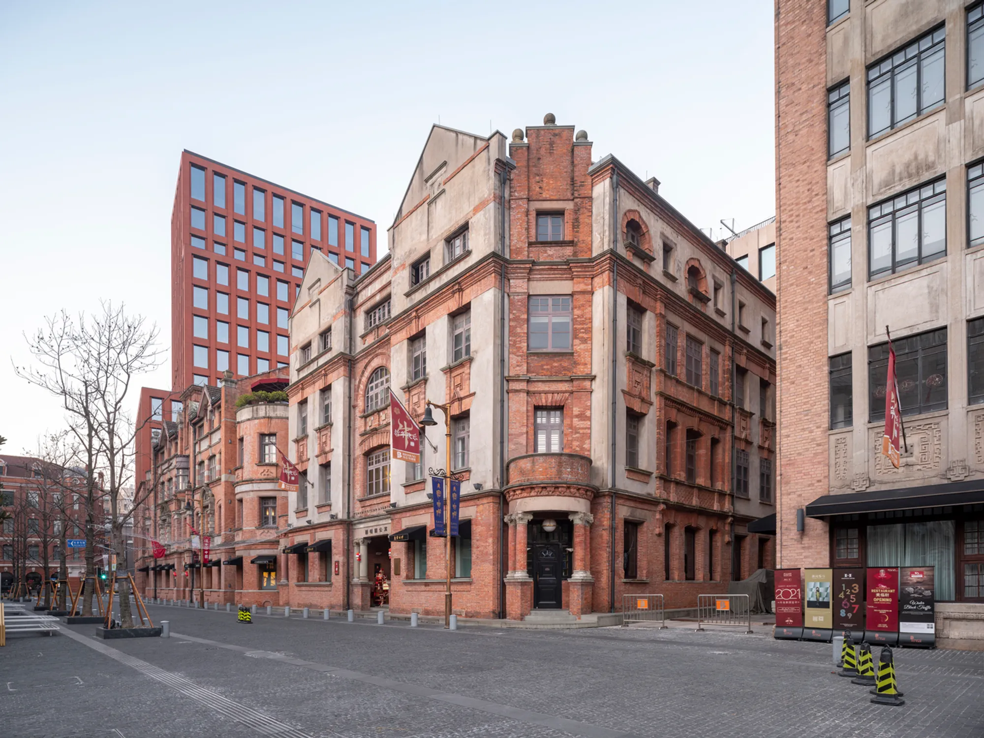 The ROCKBUND Building Renovation by David Chipperfield Architects: A Harmonious Blend of History and Modernity