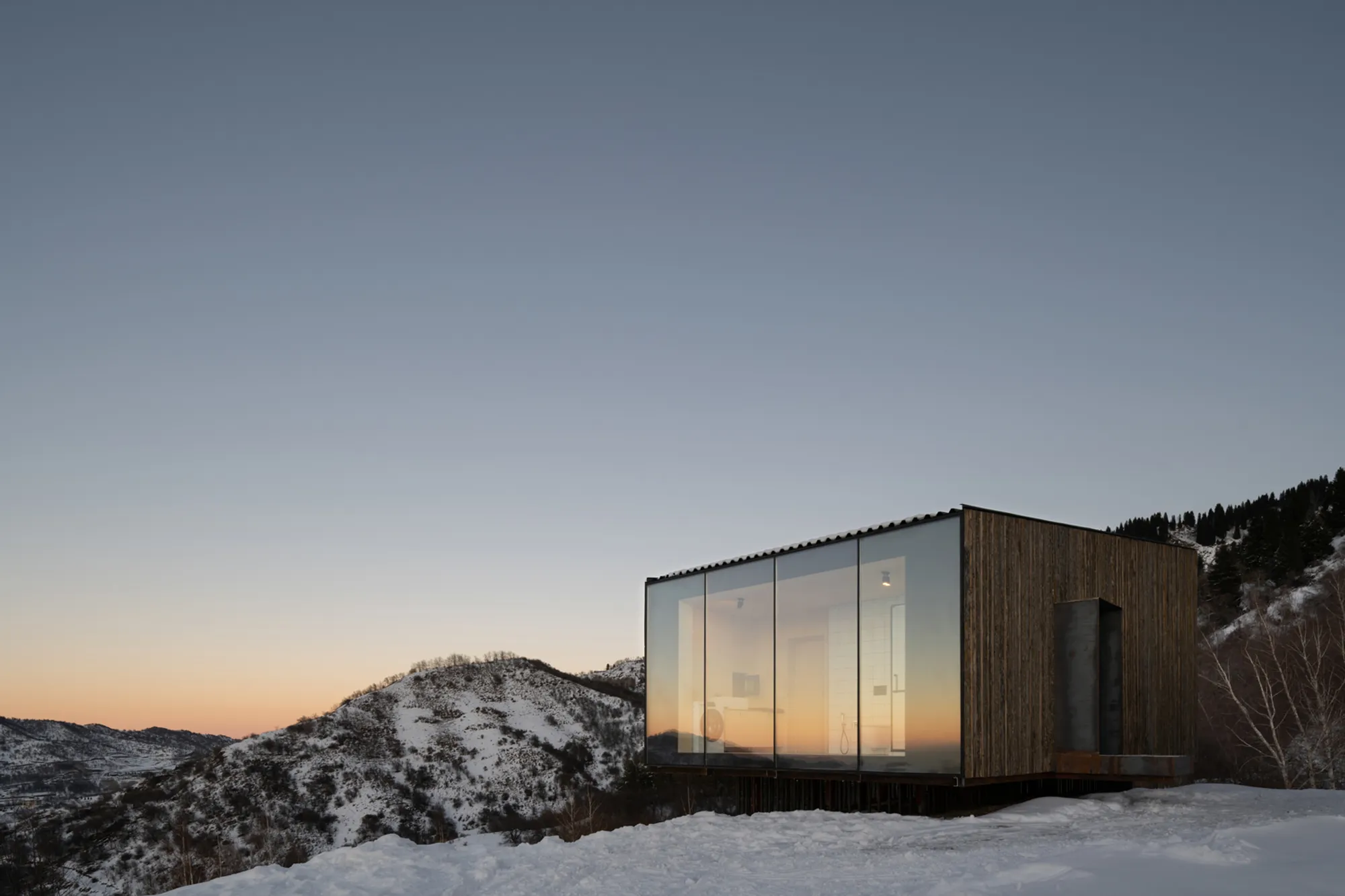 AUM Cabins: A Masterpiece of Sustainable Cabin Architecture in the Kazakh Highlands