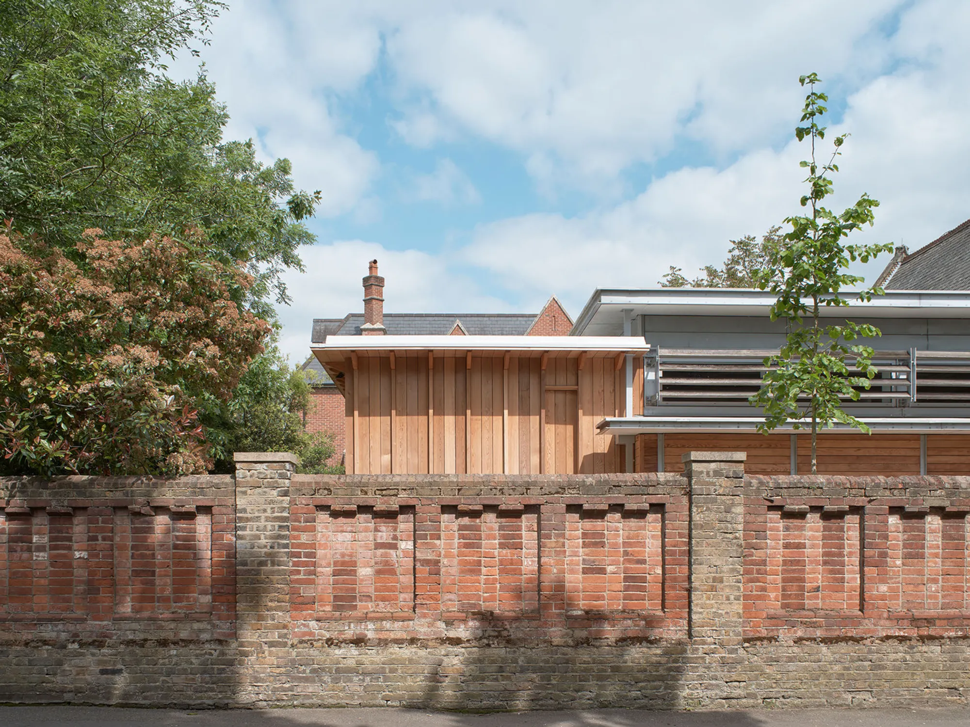 Rambert School of Music and Contemporary Dance – A Harmonious Architectural Extension by MICA Architects