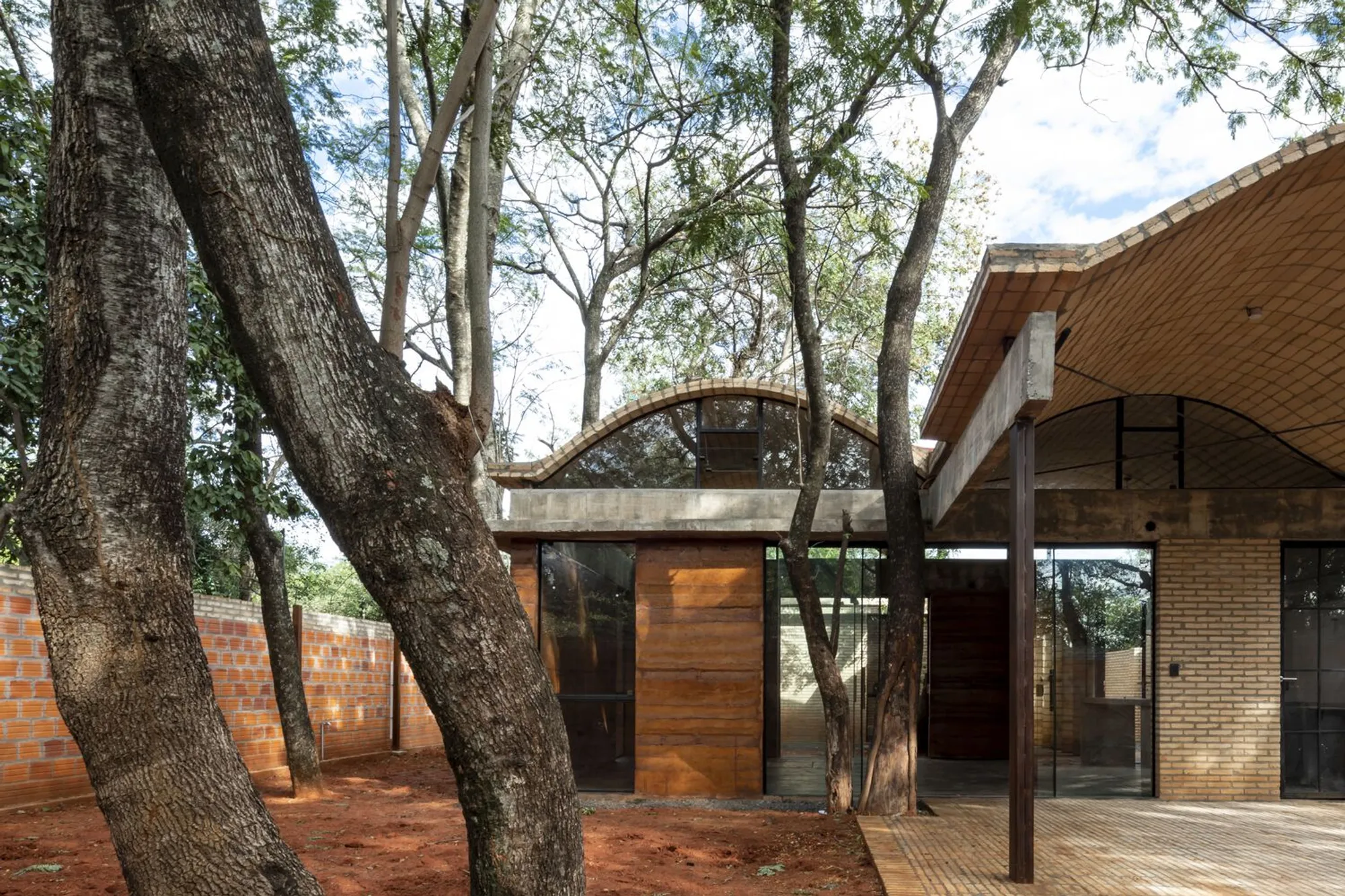Tatakua House by Rcubo: A Fusion of Tradition and Sustainability