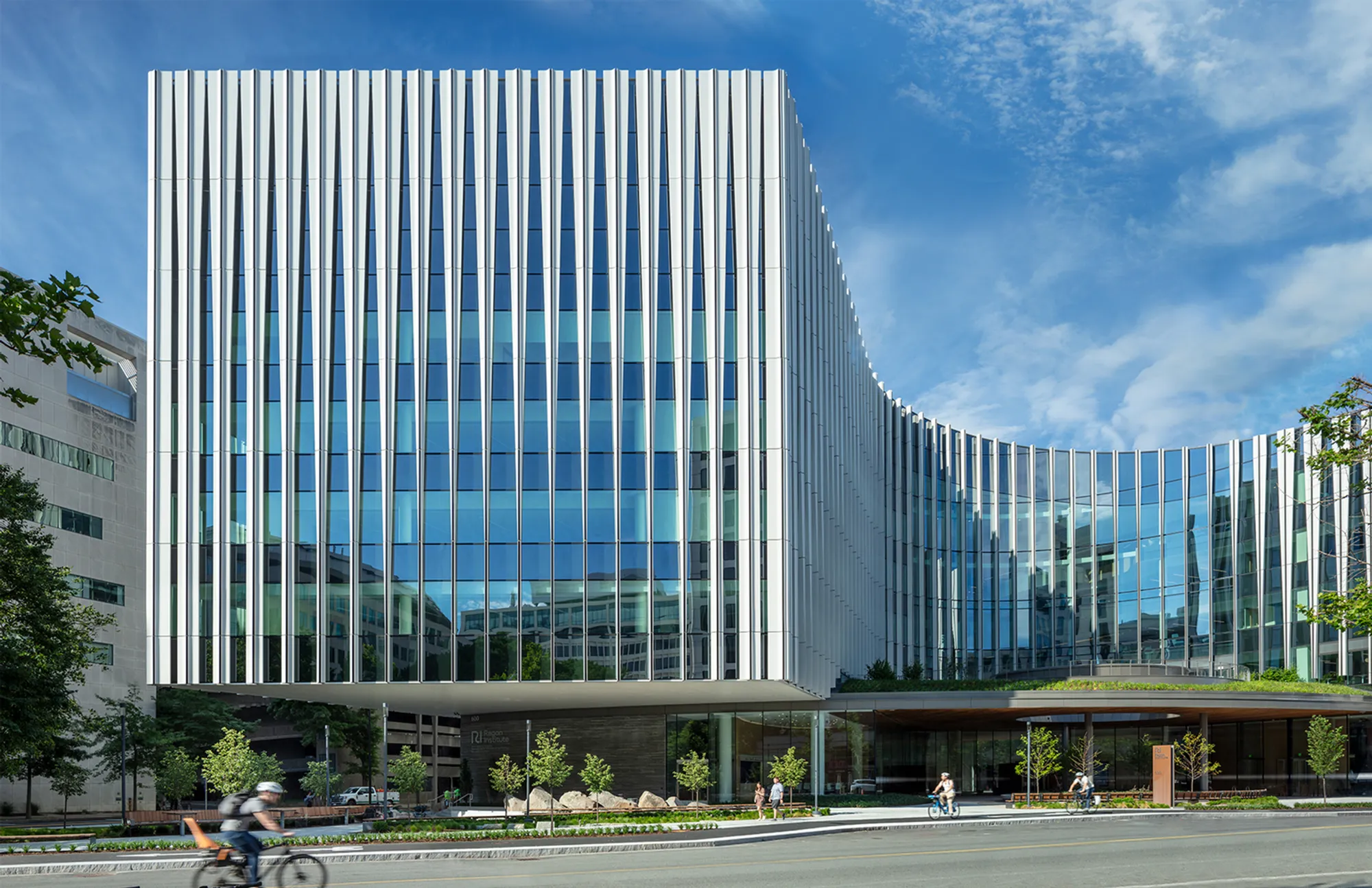 The Ragon Institute by Payette: A Landmark in Sustainable Research Building Design