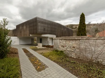 Family House Hlubocepy by RO_AR Szymon Rozwalka Architects