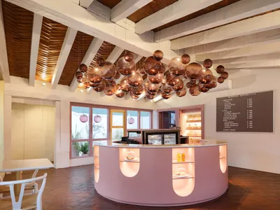 MANTONELA Showroom by Daniela Bucio Sistos & Taller de Arquitectura y Diseño