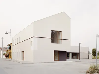 Contemporary Civic Center Architecture in Carpi by Archiplanstudio