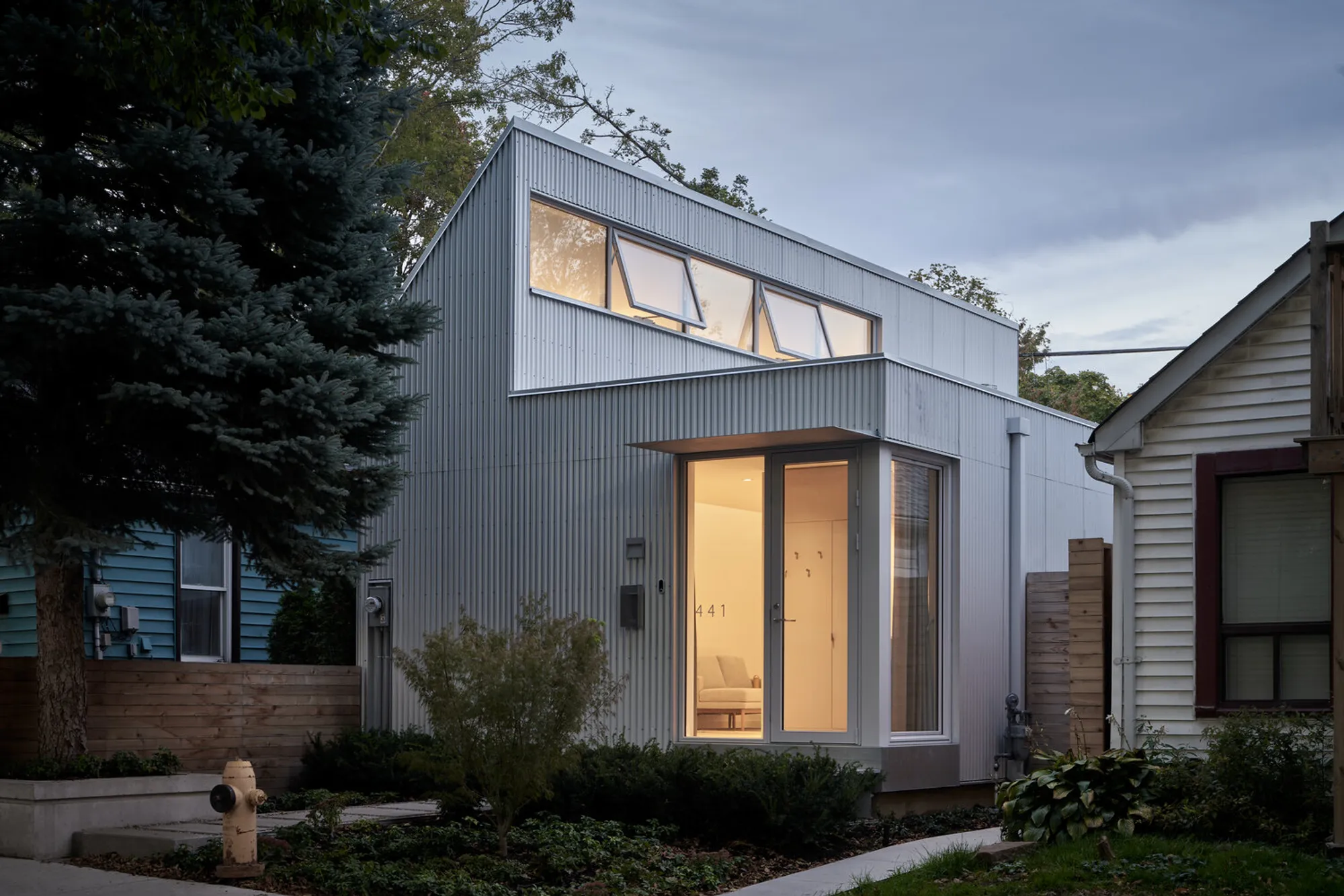 Craven Road Cottage by Anya Moryoussef Architect (AMA) – Toronto, Canada