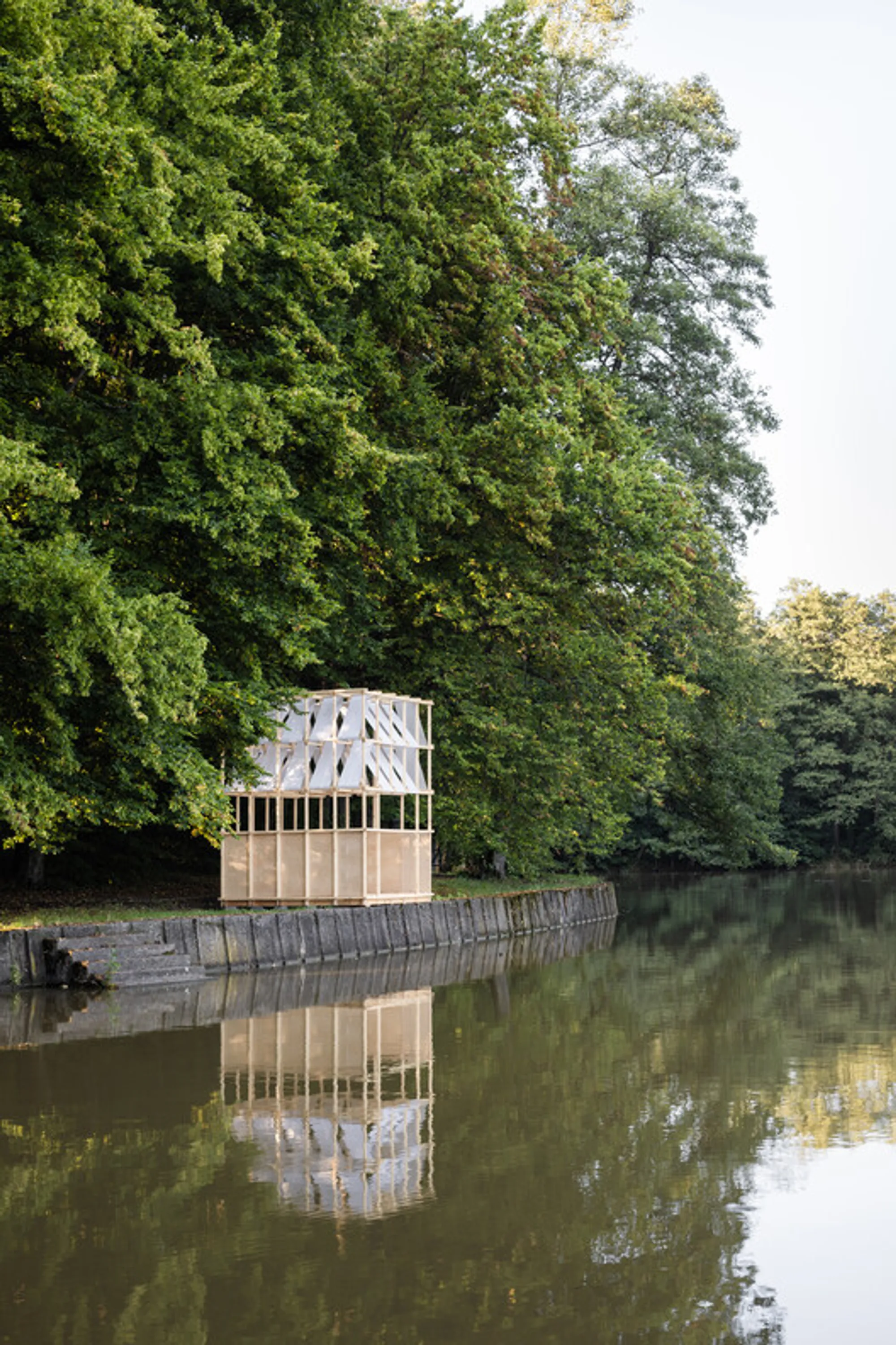 Tea House Pavilion by Grau Architects – A Minimalist Japanese-Inspired Retreat in Nature