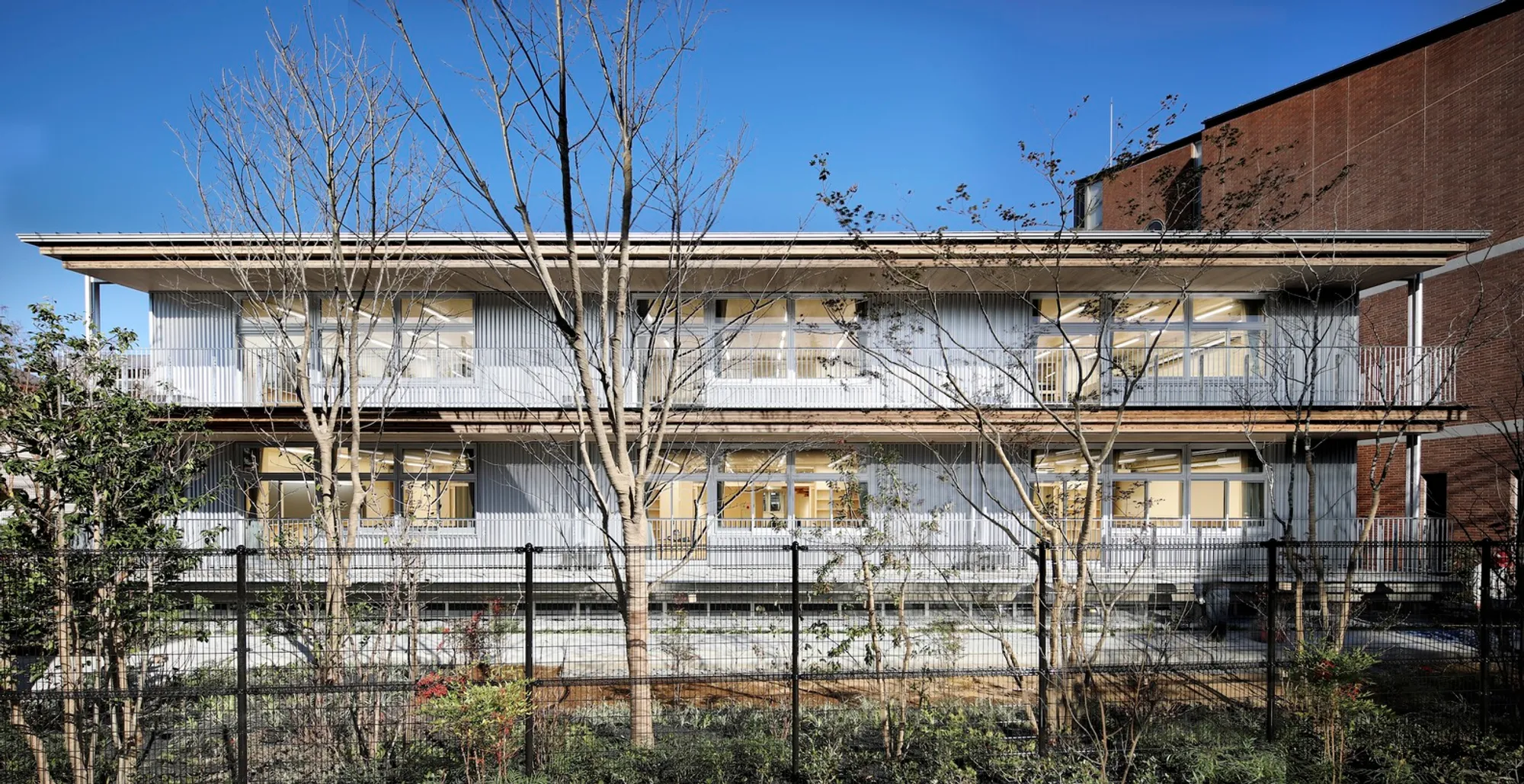 Showa Gakuin Elementary School West Wing by Nikken Sekkei