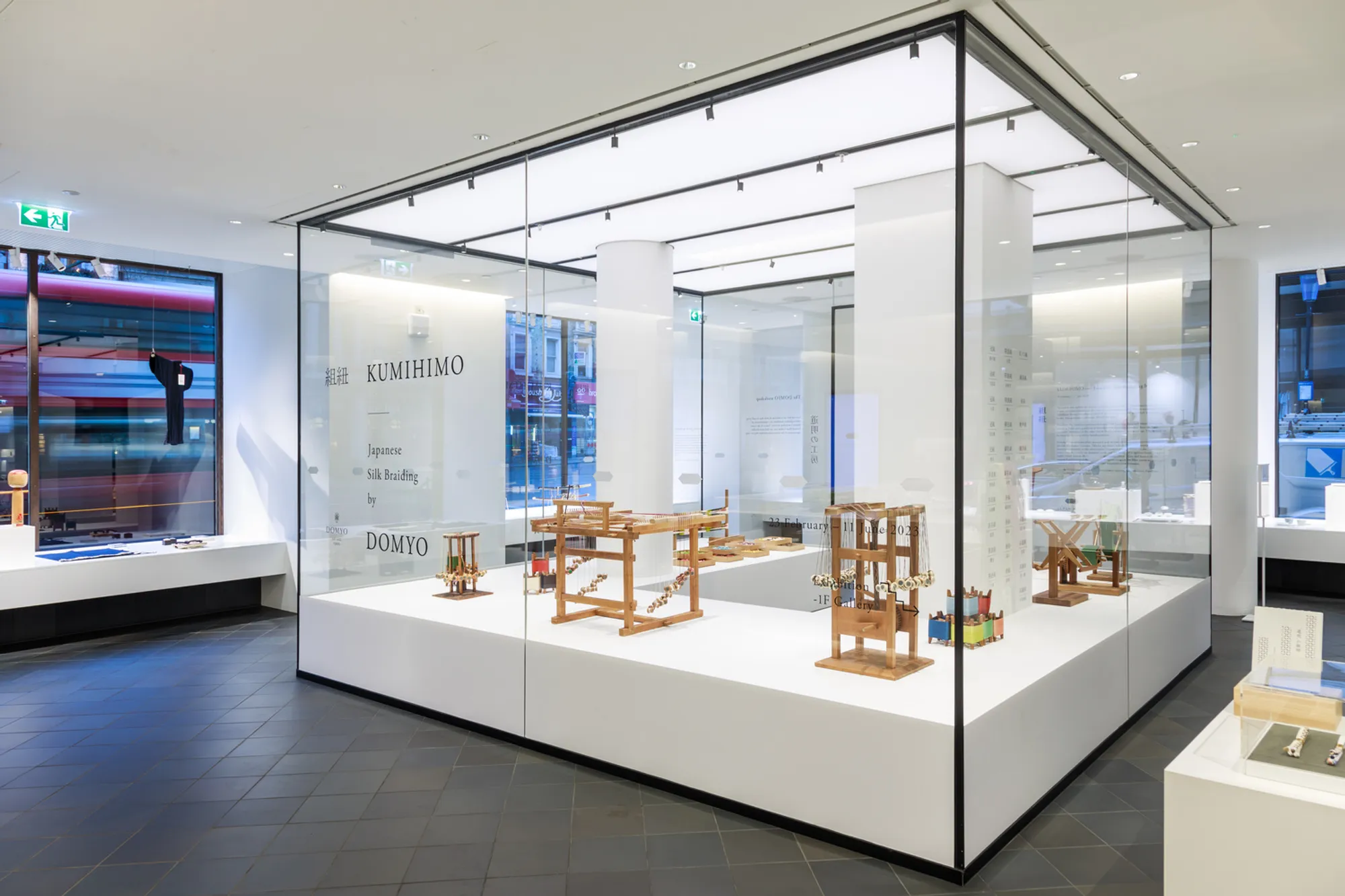 KUMIHIMO: Japanese Silk Braiding by DOMYO by Rei Mitsui Architects