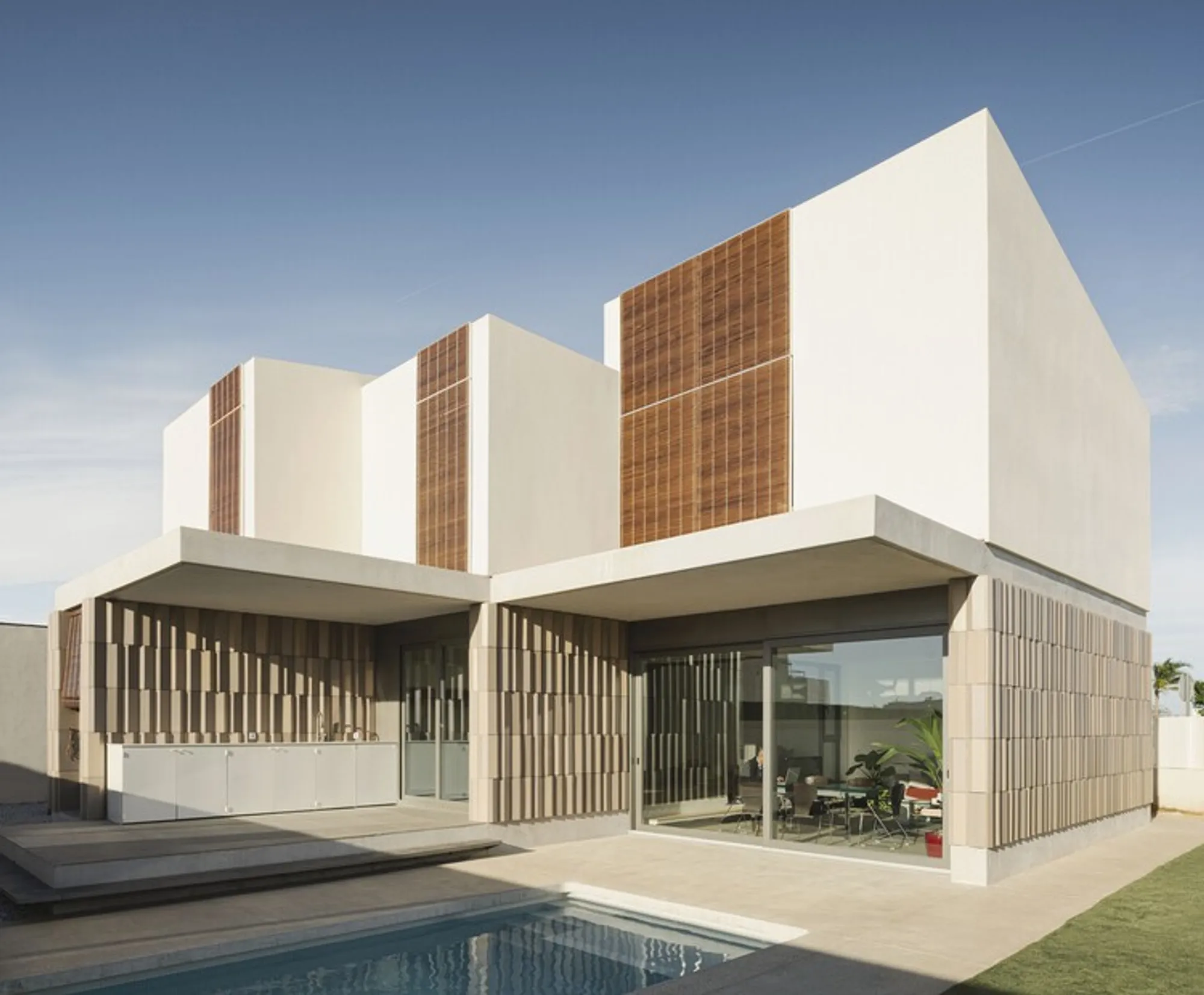 Les Porxades House by ENDALT Arquitectes – Contemporary Mediterranean Residence in Albal, Spain