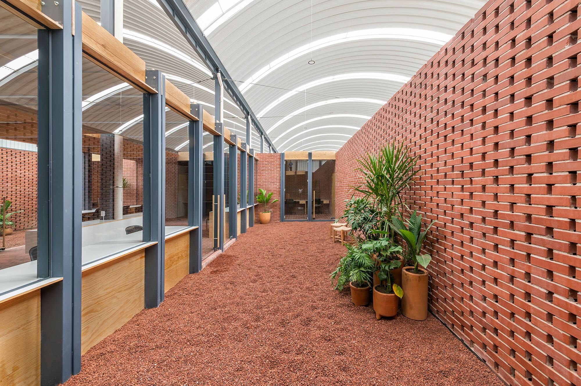 CCI Offices by Taller MRD + Oioioi