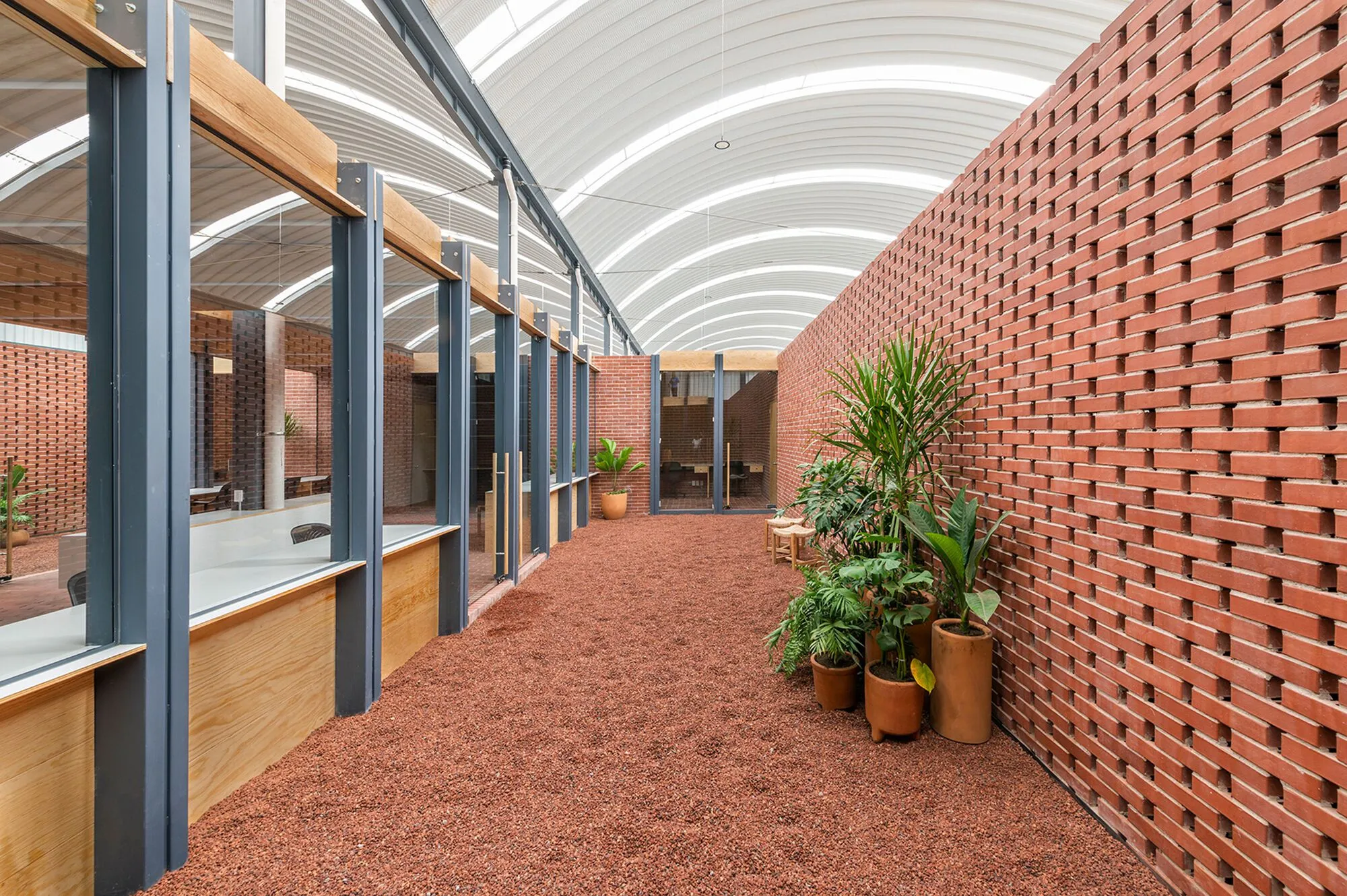 CCI Offices by Taller MRD + Oioioi