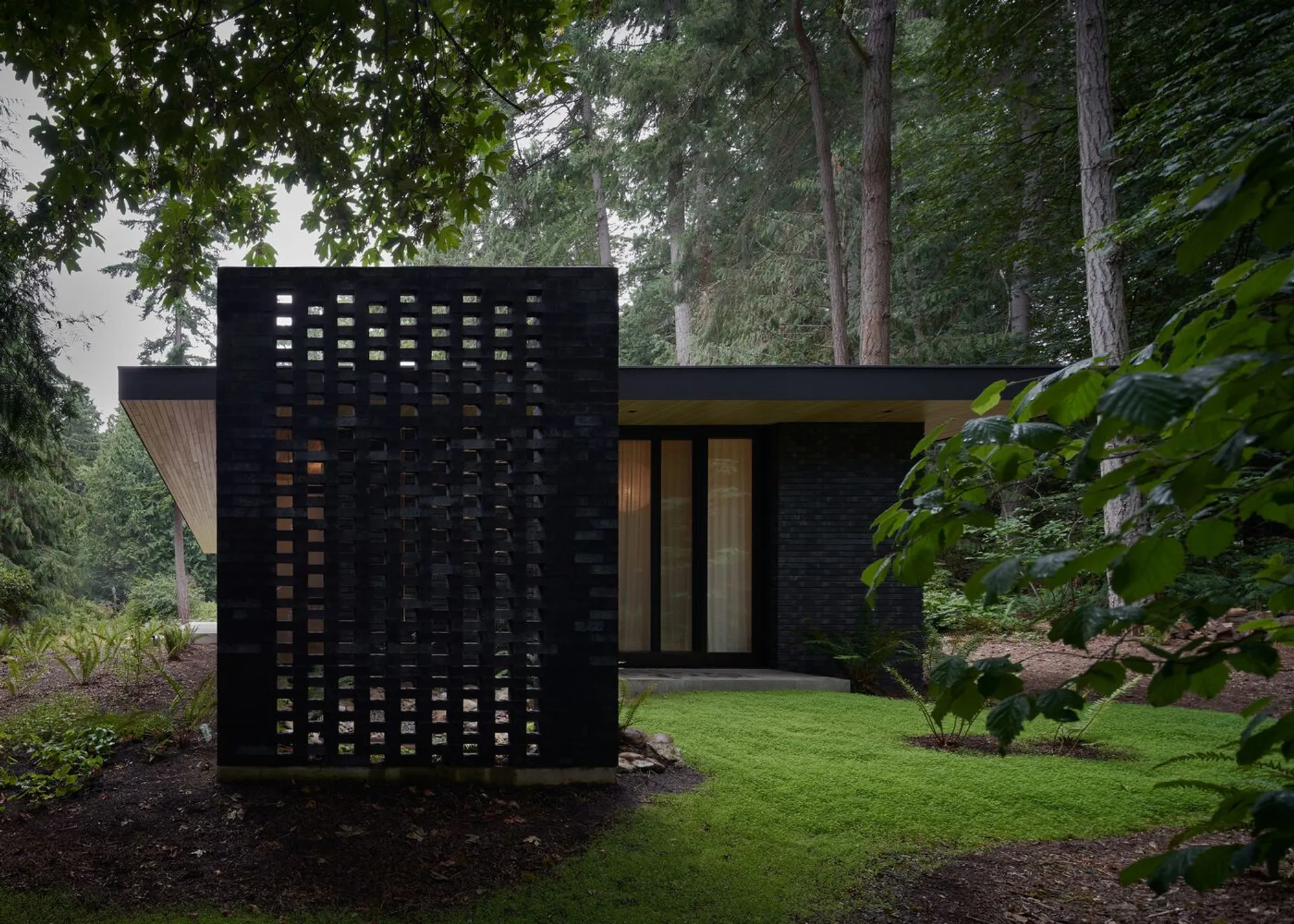 The Rambler Residence by GO'C – A Modern Rambler Reimagined in the Pacific Northwest