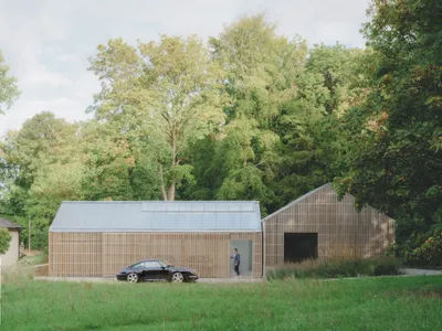 Autobarn by Bindloss Dawes – A Contemporary Timber Garage and Workshop for Classic Cars