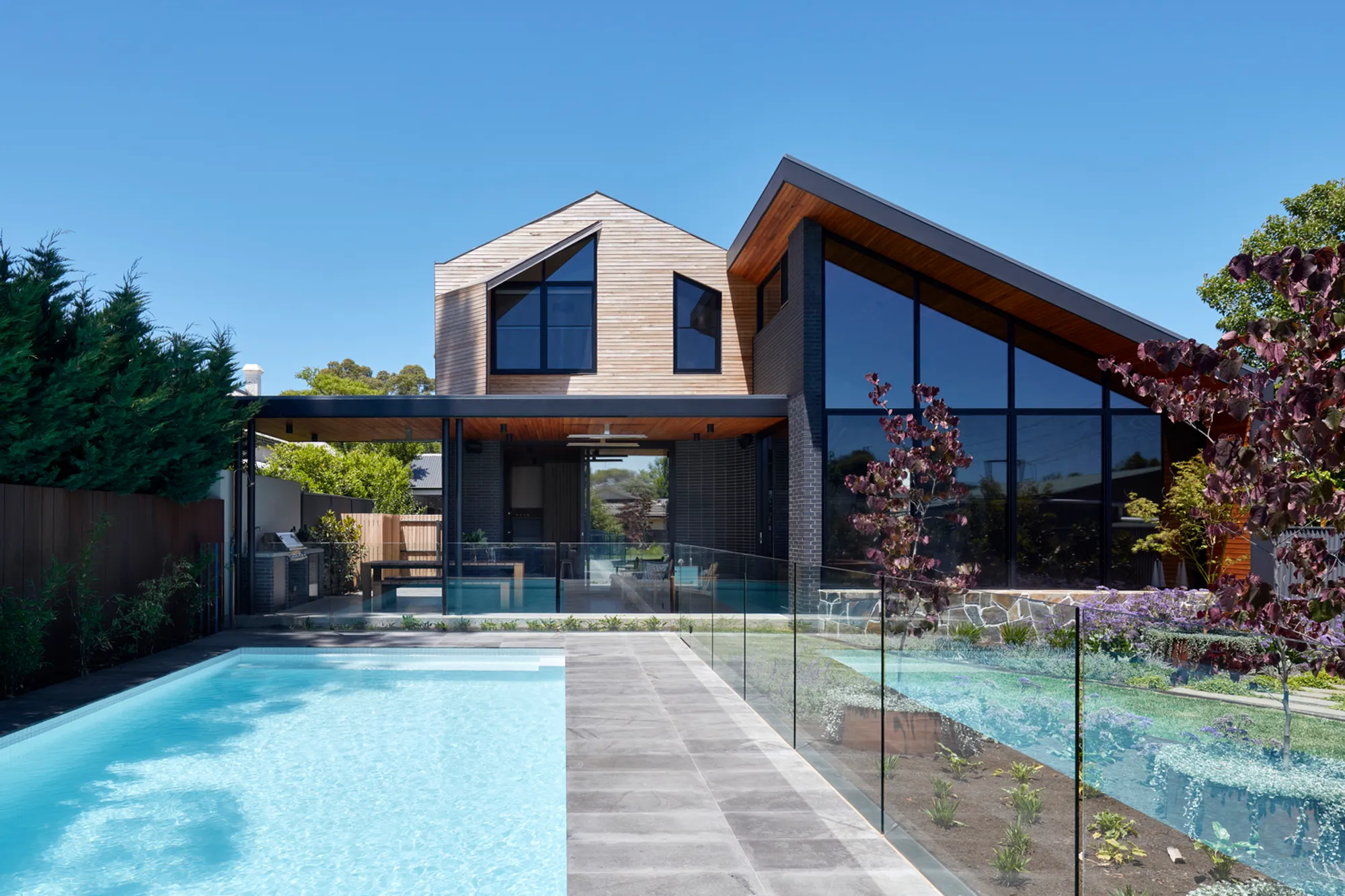 Kingswood House by Archaea Architects – A Warm, Family-Centric Modern Heritage Home in Kingswood, Australia