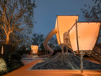 Traditional Chinese Aesthetic Children's Space Under Kongming Lantern by Xisui Design