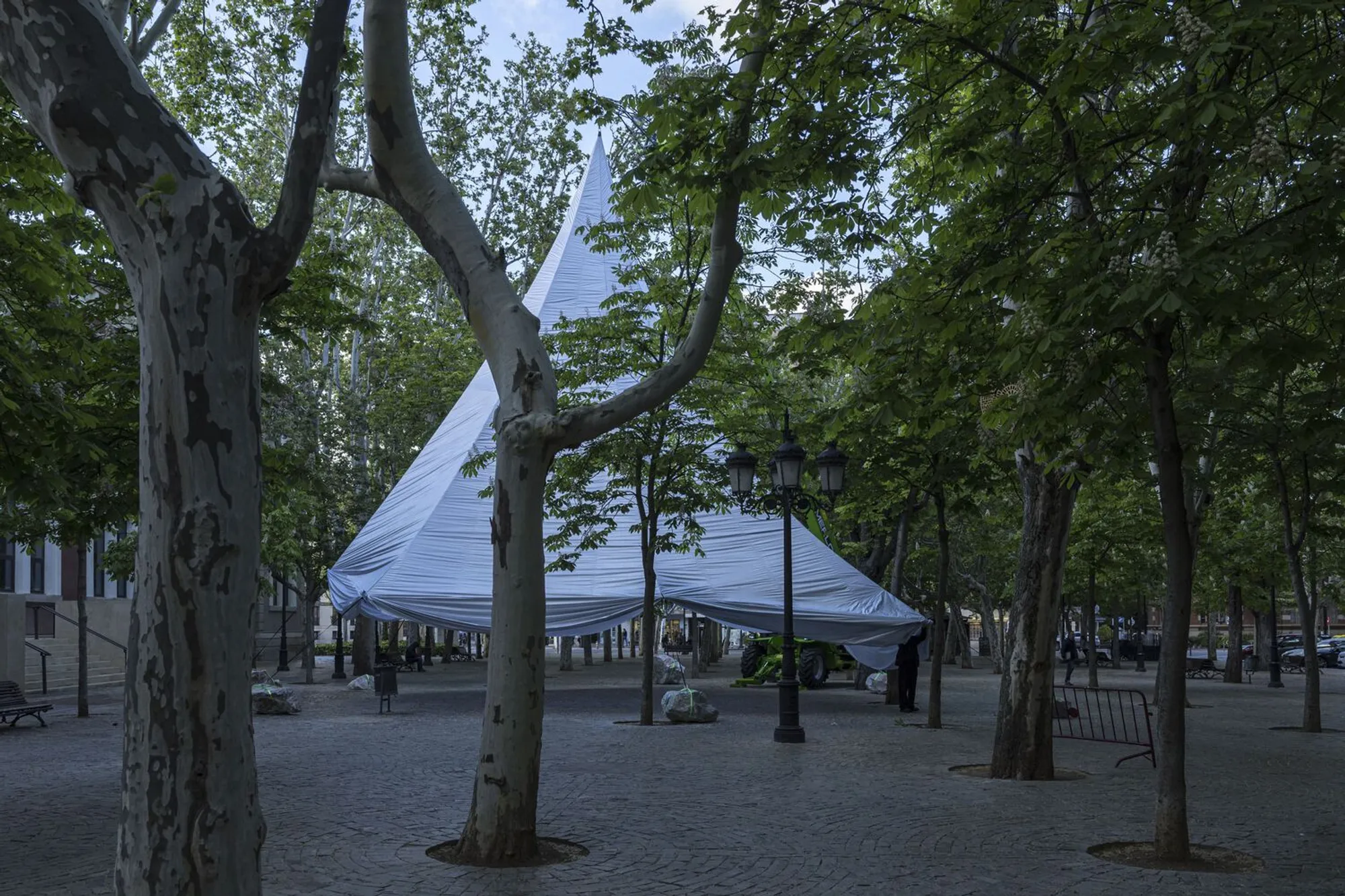 Scenius 26003 Pavilion by Daryan Knoblauch: A Temporary Architectural Marvel in Logroño