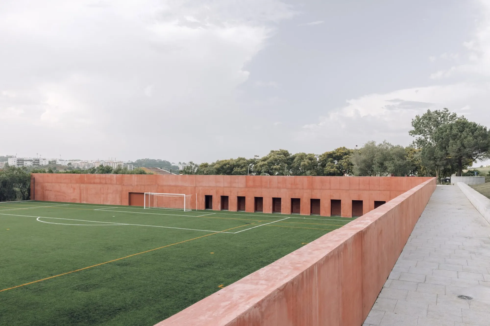 Laje Football Field by Miguel Marcelino: Architecture that Merges Structure and Landscape