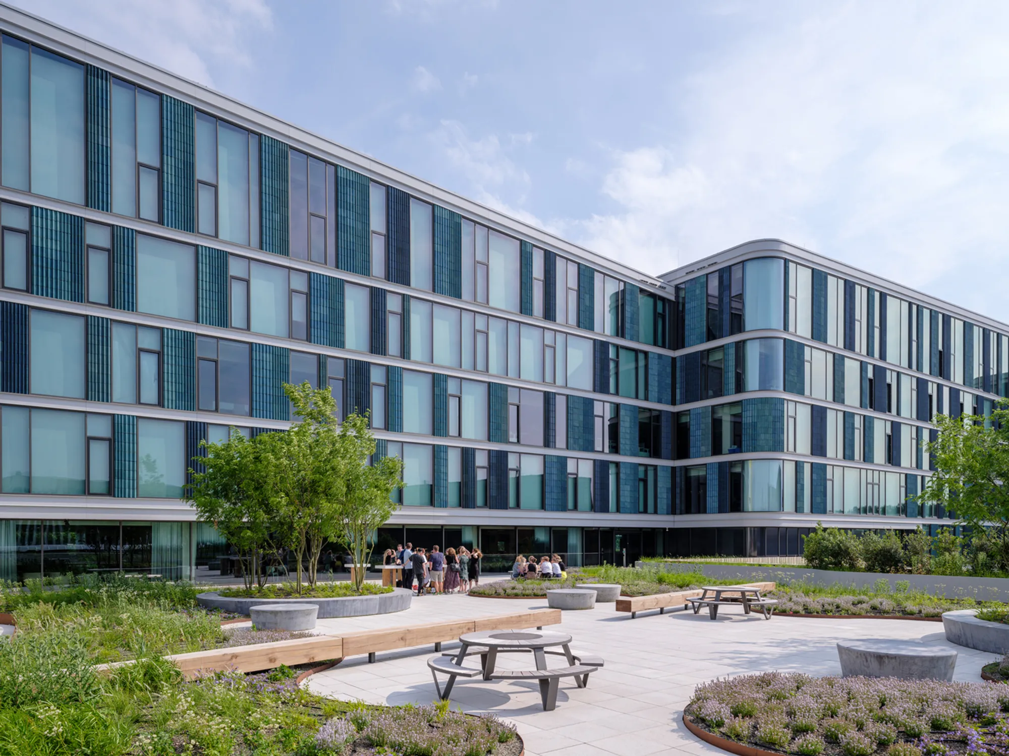 DPG Mediavaert Headquarters by Team V Architecture