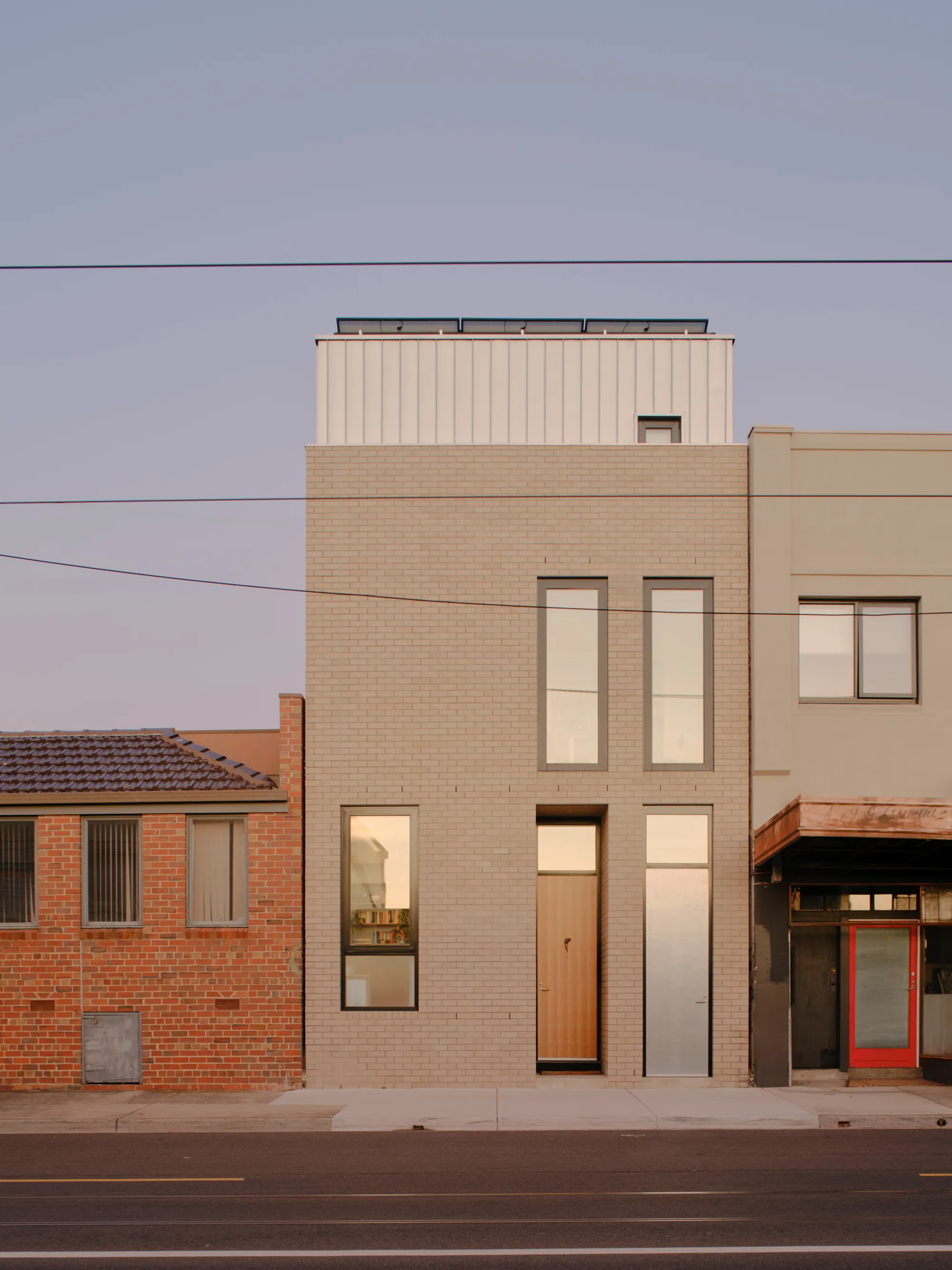 Melville by Tan Architecture: Compact Urban Living with Big Design Thinking
