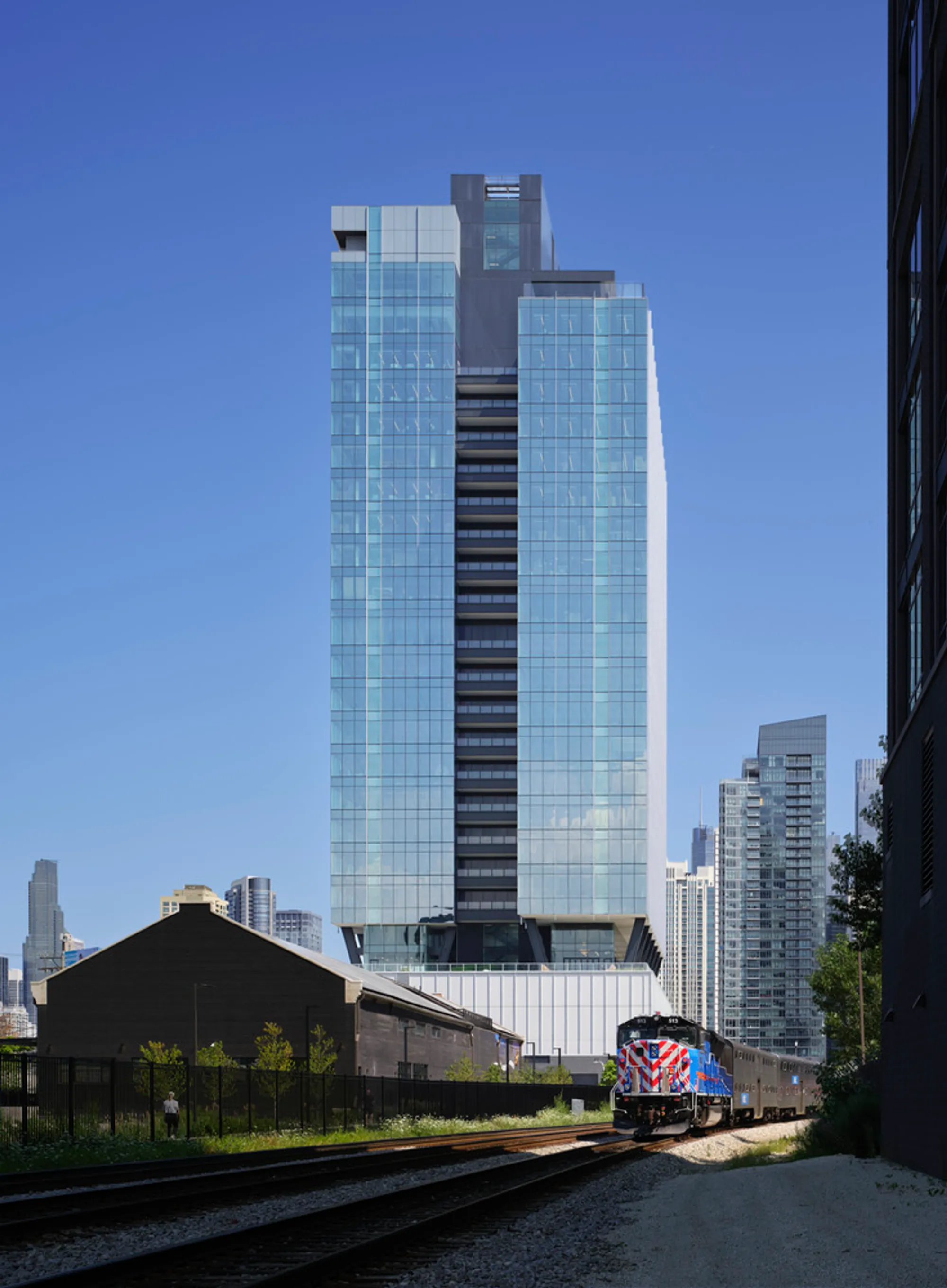 360 N Green Office Building by Gensler: A New Icon of Workplace Design in Chicago’s Fulton Market