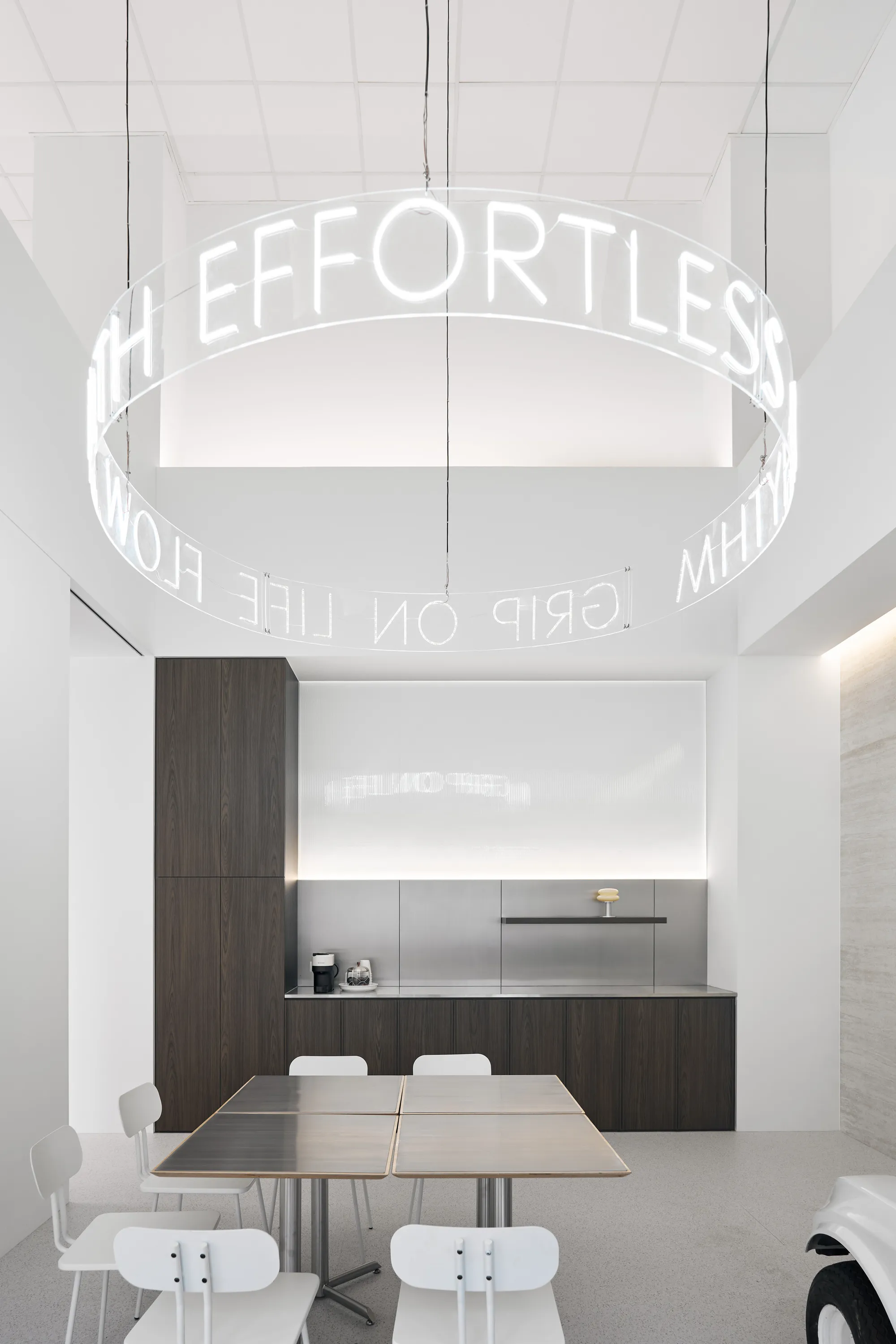 Traces of Light Indoor Golf Course by Degree Design