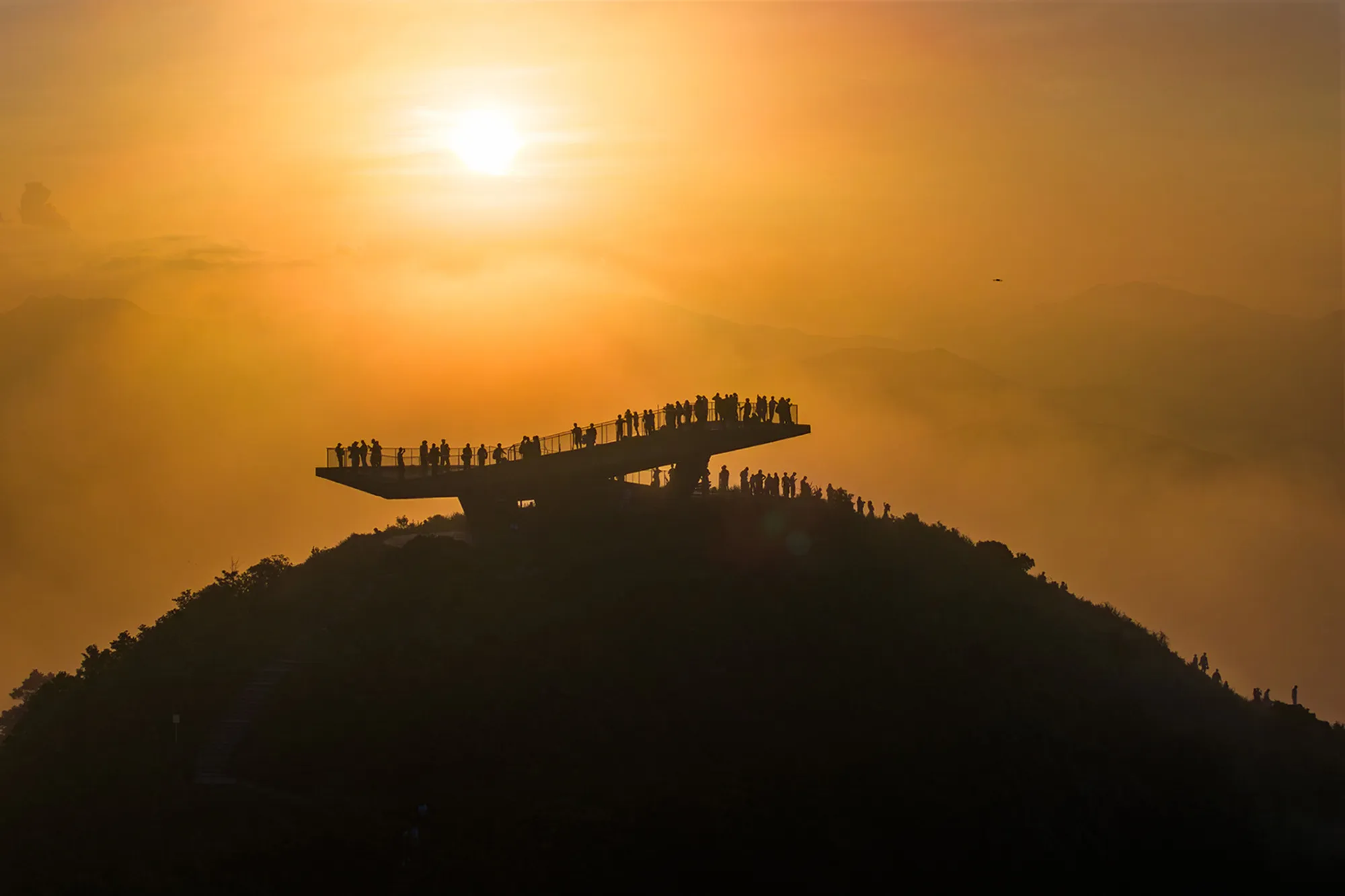 Shenzhen Meishajian Viewing Platform by line+ studio