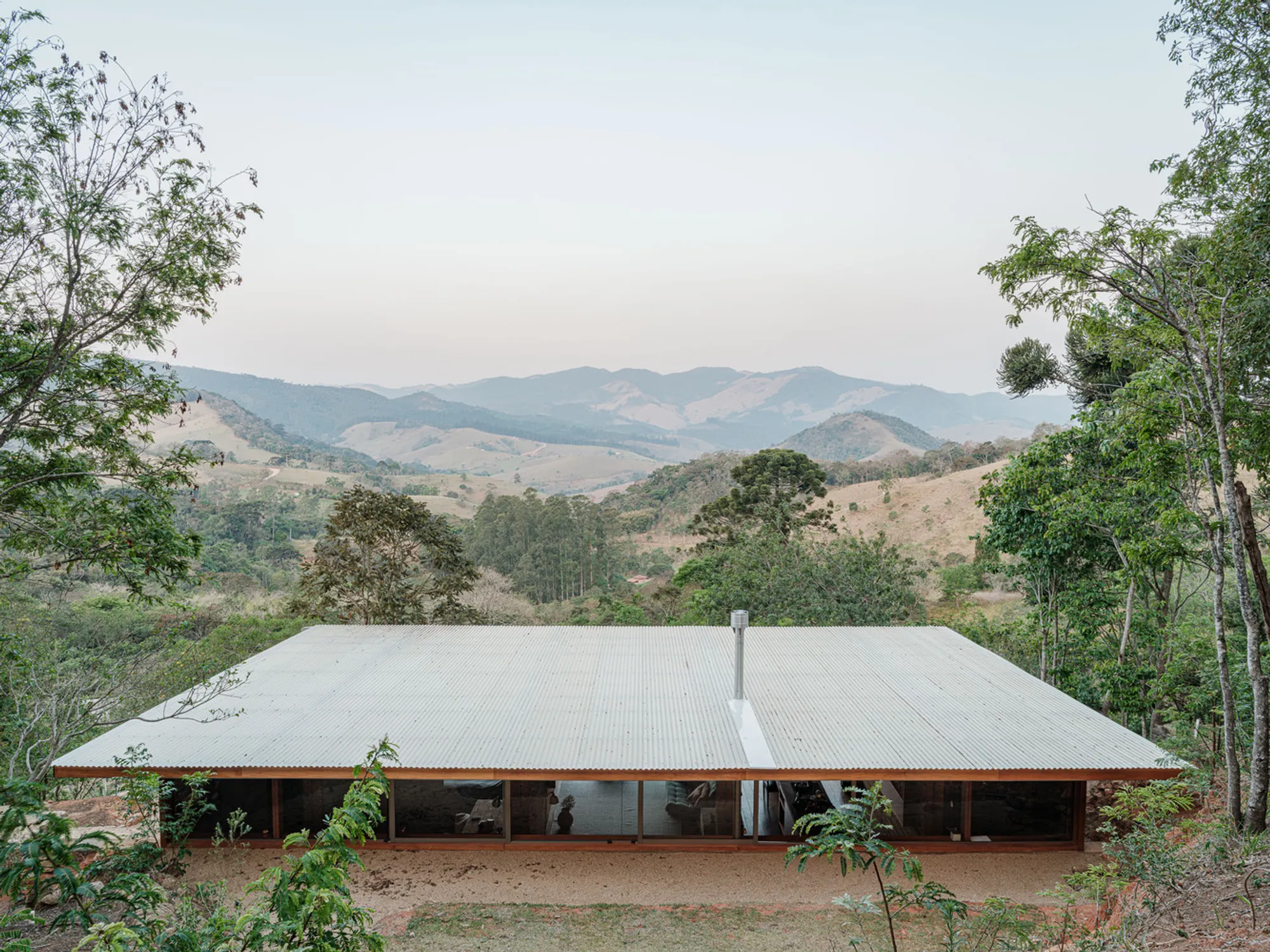 Modular Houses in Piracaia by Arquipélago Arquitetos: A Sustainable Rammed Earth and Timber Living System