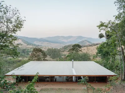 Modular Houses in Piracaia by Arquipélago Arquitetos: A Sustainable Rammed Earth and Timber Living System