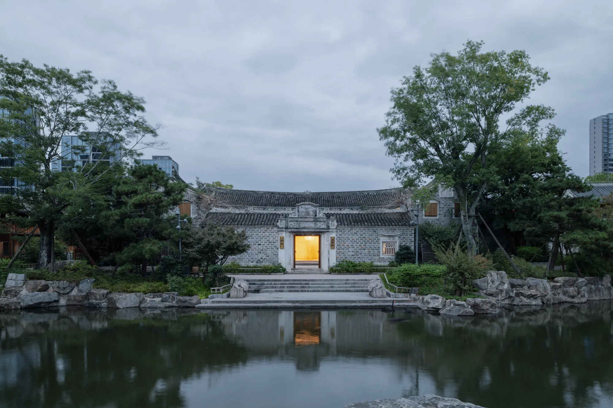 Tai-Silk Courtyard: A Contemporary Cultural Hub Revitalizing Historic Jiangnan Architecture