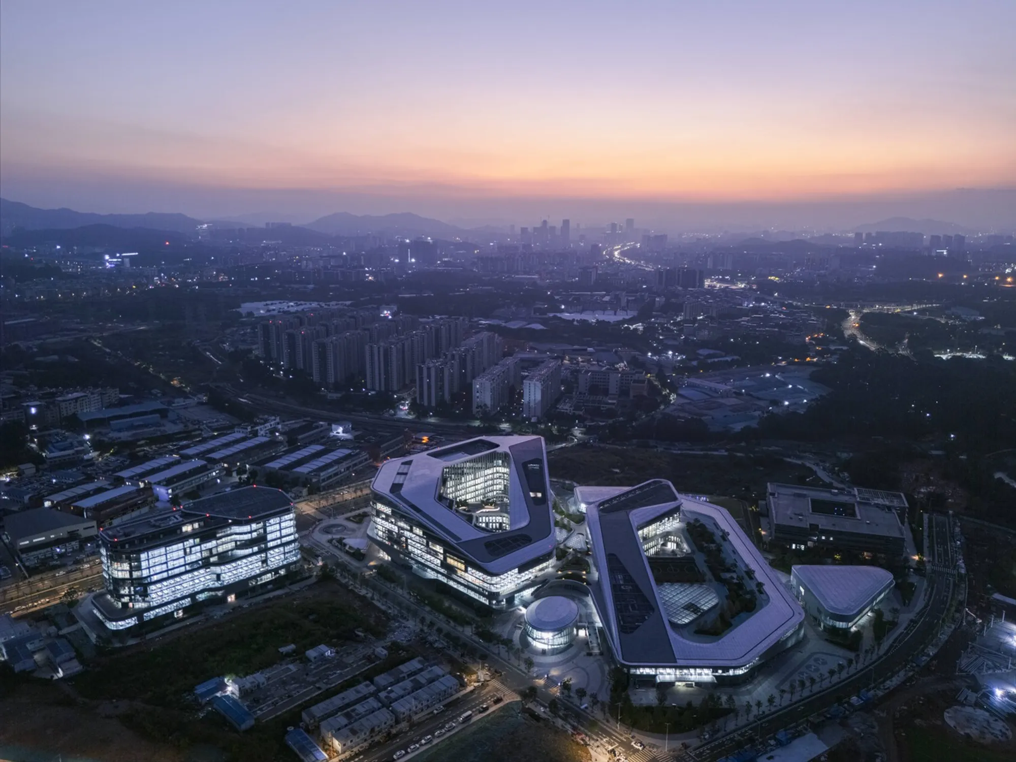 weico Architects Shapes XPENG's Guangzhou Headquarters into an X-Formed Mega Campus for 13,000