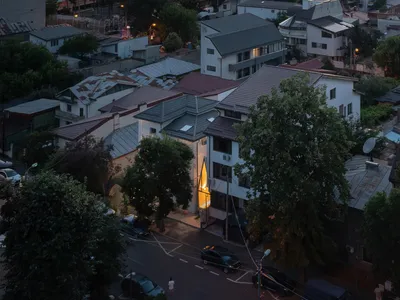 The Chapel – A Jewel-Box Urban Intervention by Vinklu