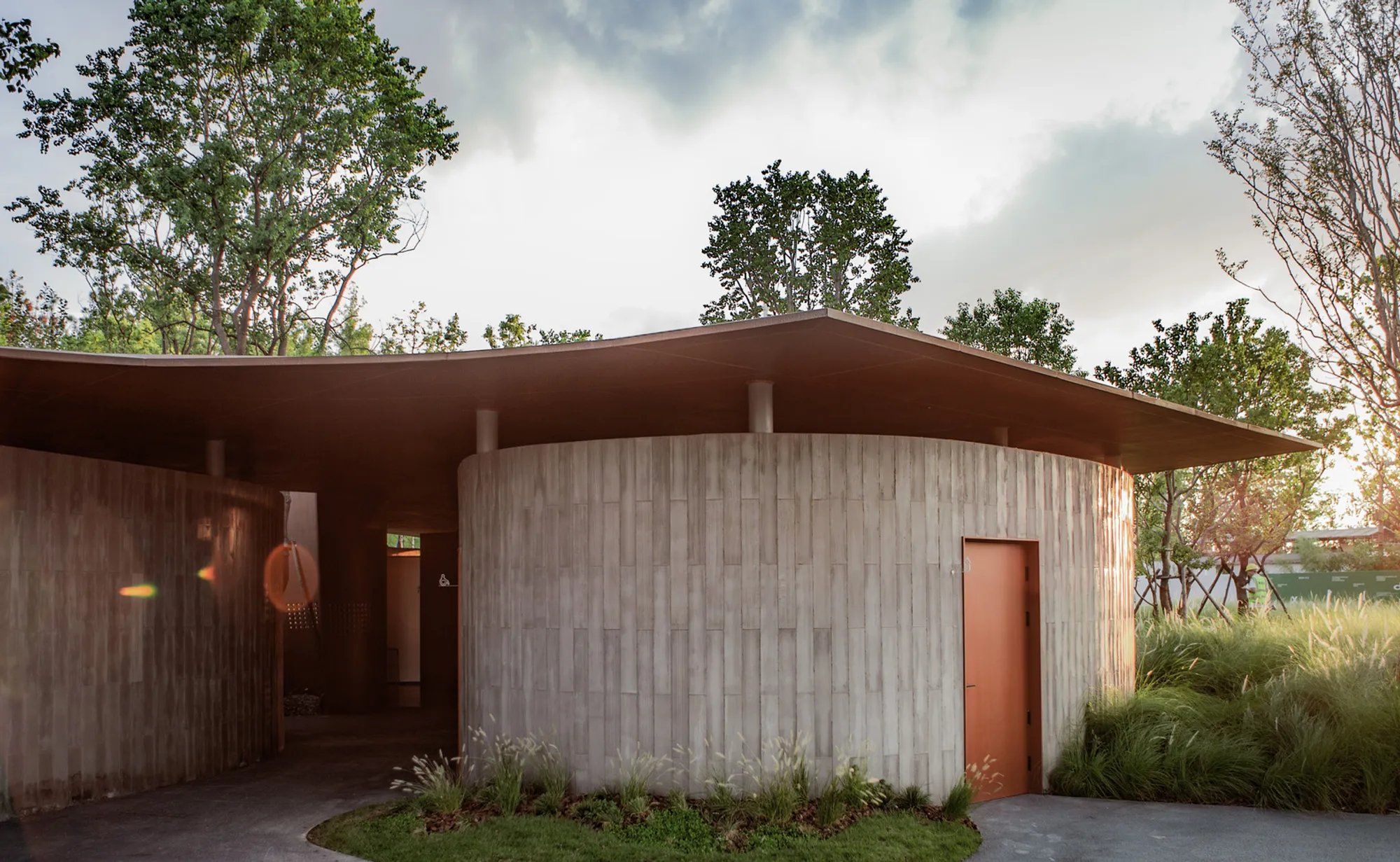 Wuhan LuxeIsland Pavilion: A Low-Intervention Landmark Blending Architecture and Nature