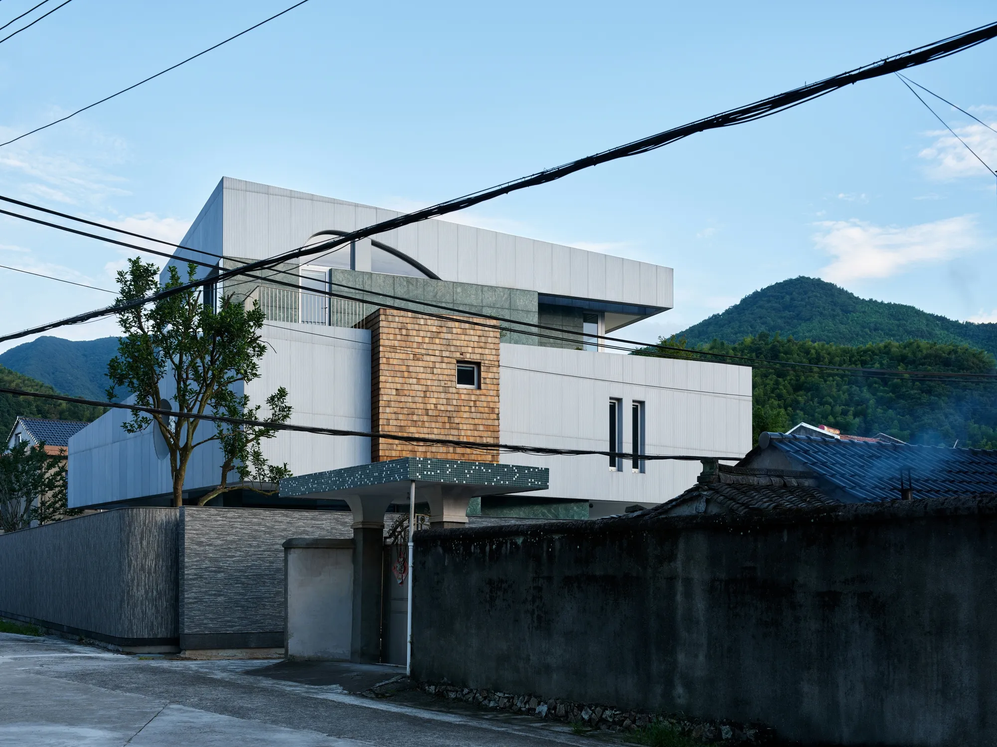 Xiaye Zhang Residence by Studio MOR – A Contemporary Interpretation of Rural Living in Ningbo, China