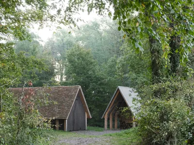 Retour de Chasse by abra – A Minimalist Timber Retreat Rooted in Tradition