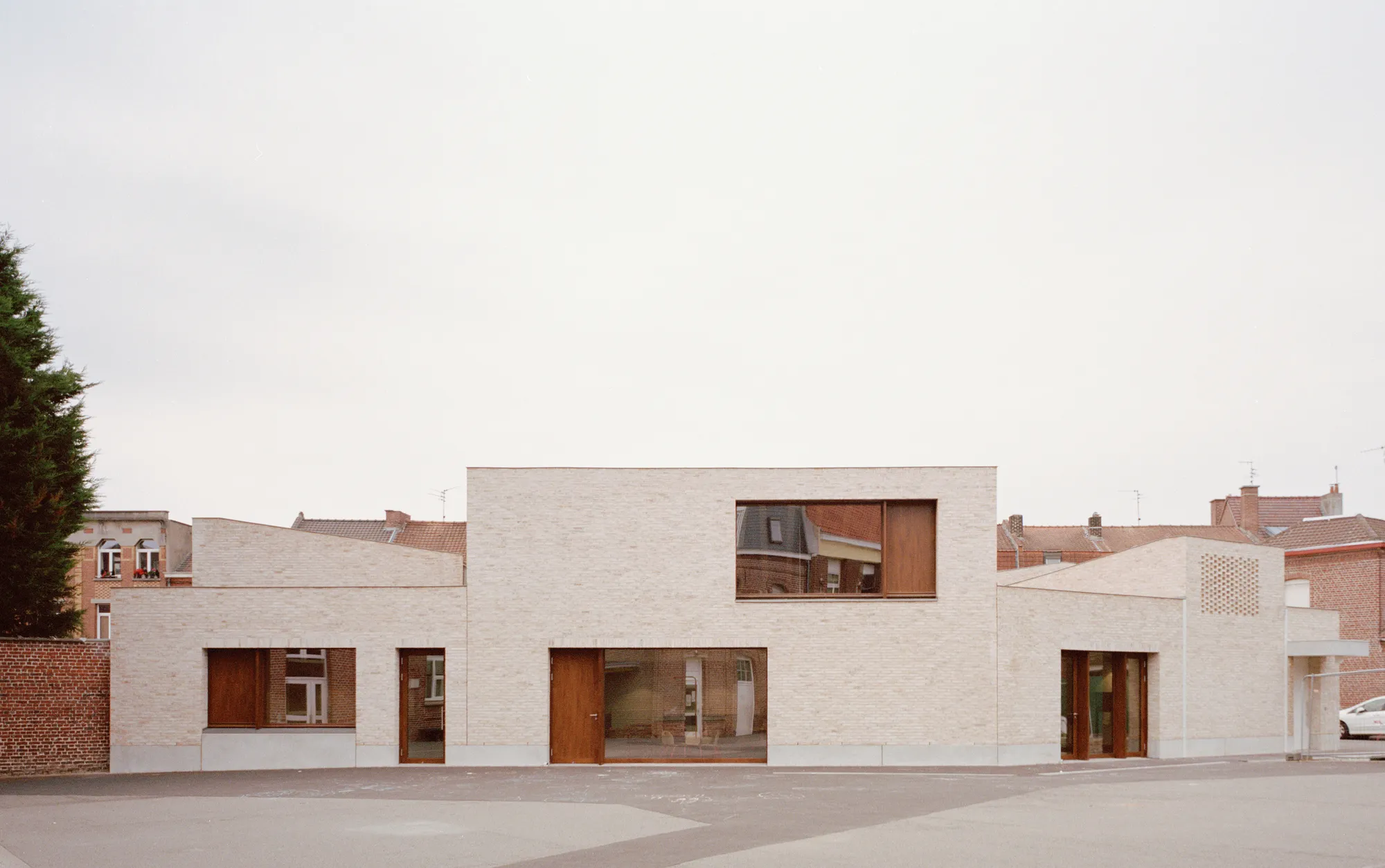 Pont Youth Center by LT2A – A Contemporary Community Hub Transforming Marcq-en-Barœul